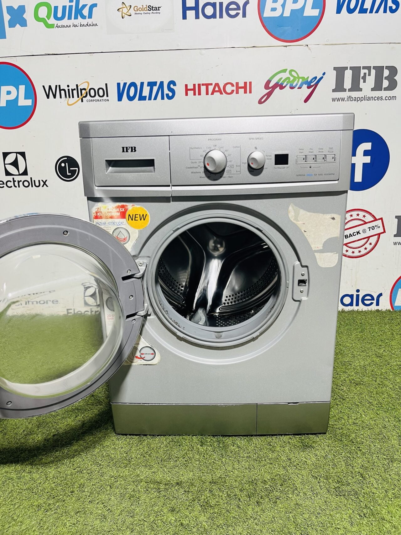 IFB Serena aqua sx 1000 rpm silver in colour with digital time display 6 kg fully automatic front load washing machine - Image 3