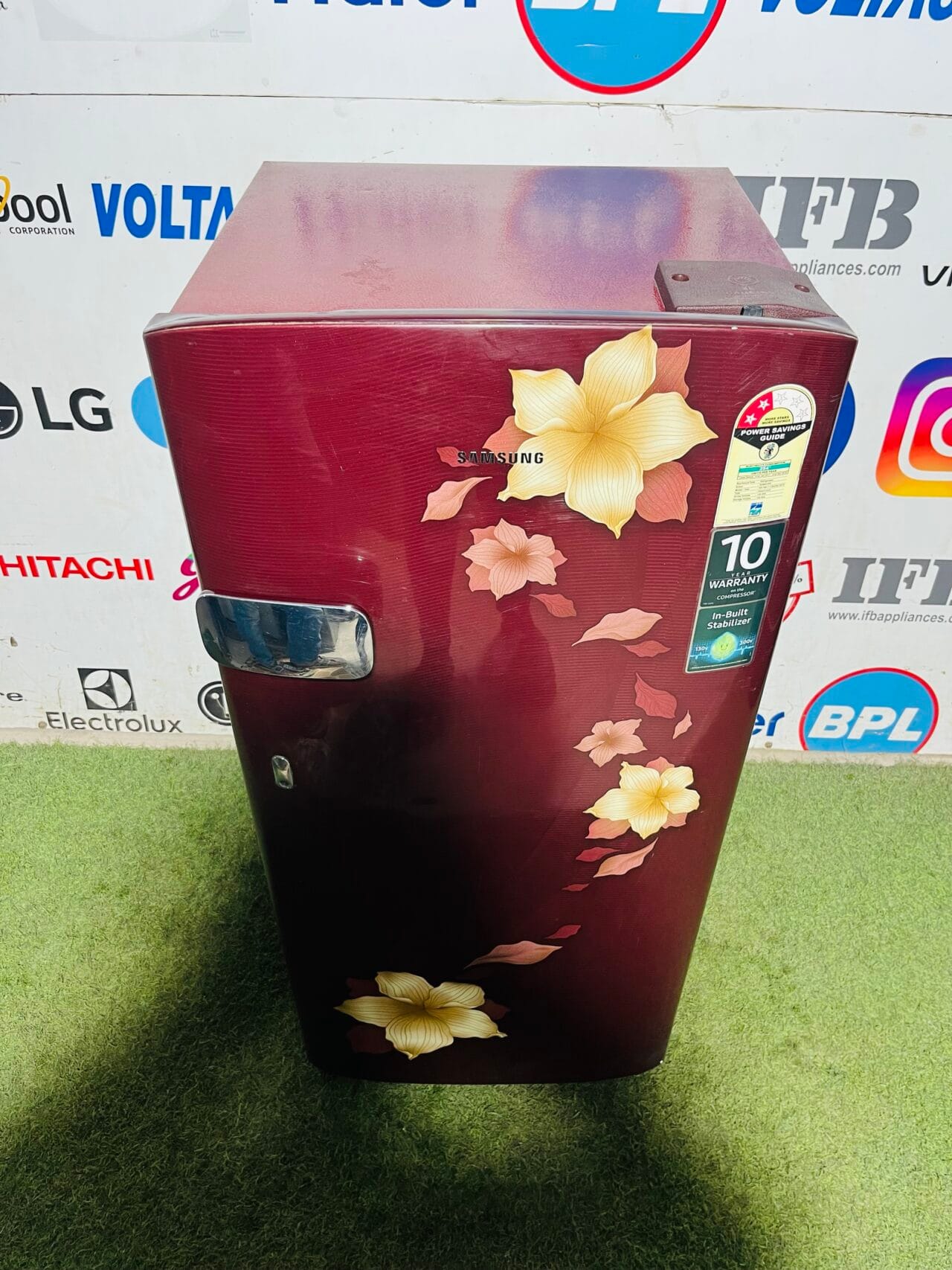 Samsung digital inverter with inbuilt stabiliser 190 ltr gently used flower model single door refrigerator - Image 2