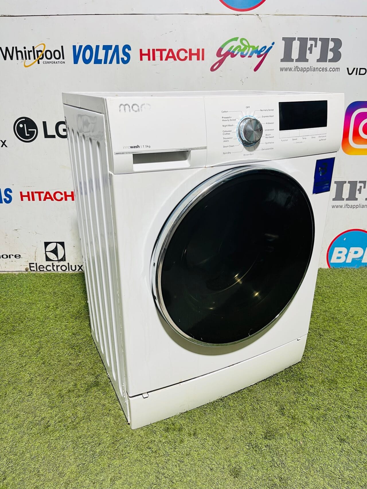 Marq innowash white and black in colour with digital time display 7.5 kg Like new condition fully automatic front load washing machine - Image 5