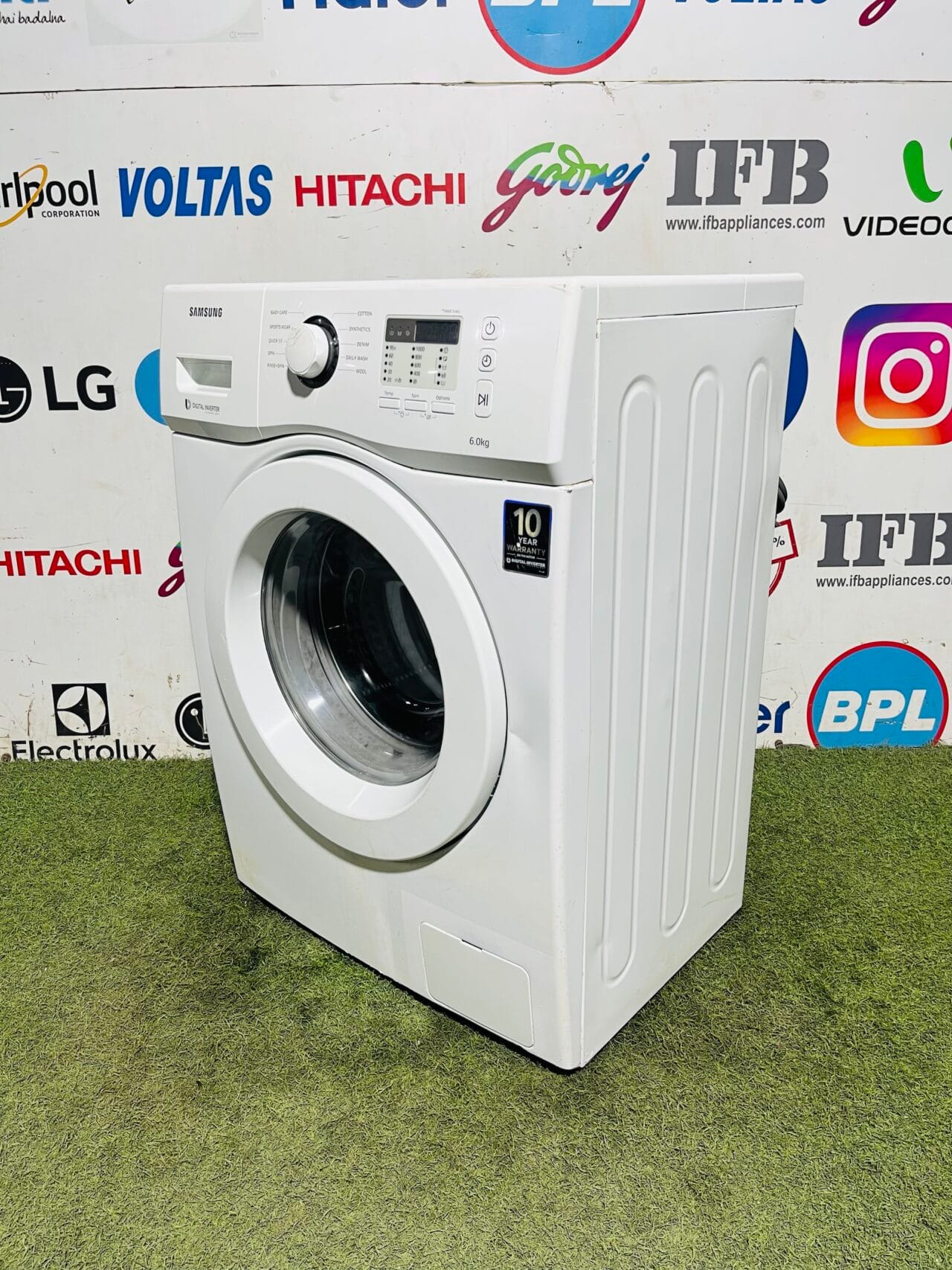 Samsung digital inverter with digital time display full white in colour 6 kg gently used fully automatic front load washing machine - Image 5