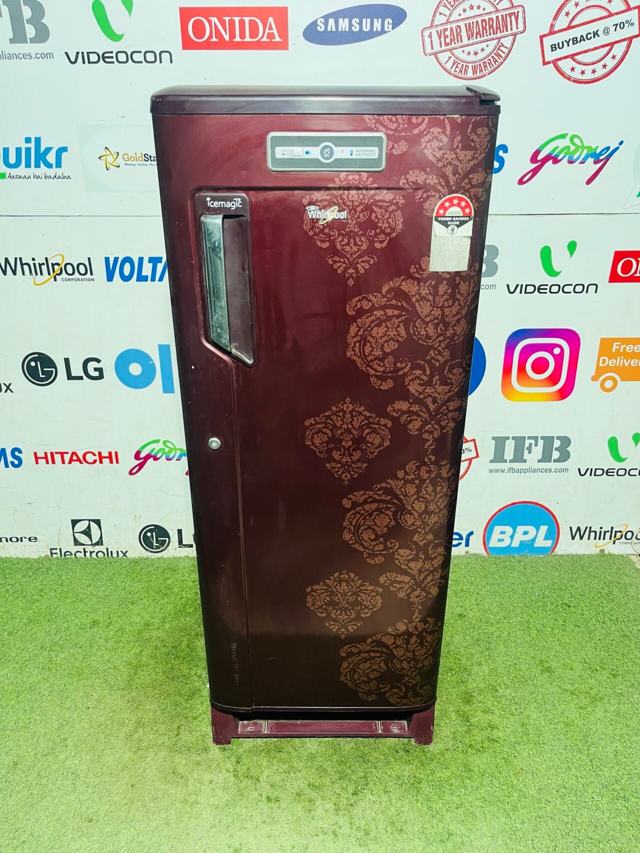 Whirlpool ice magic 5 star energy rating inbuilt stabiliser with auto defrost and base stand 210 ltr gently used flower model single door refrigerator