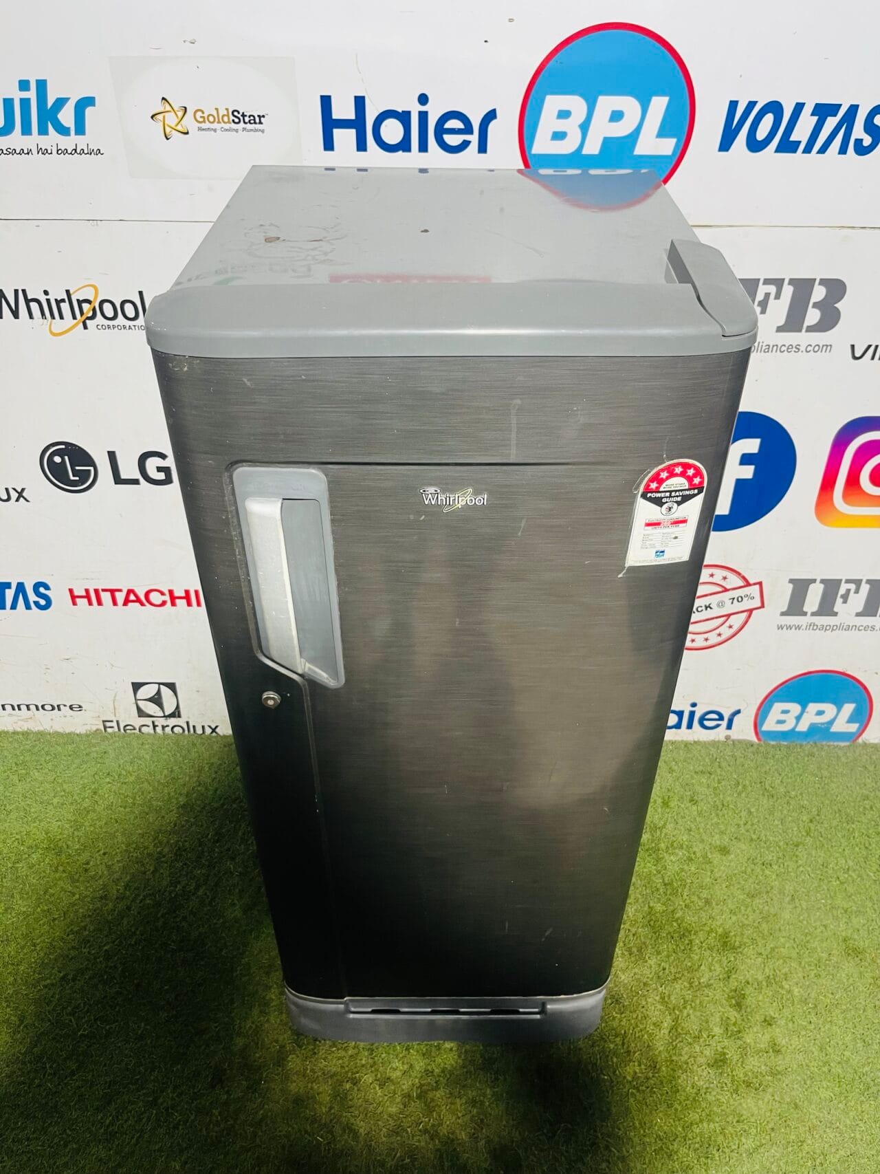 Whirlpool ice magic power cool 5 star energy rating inbuilt stabiliser with base stand and onion tray 190 ltr used single door refrigerator - Image 2