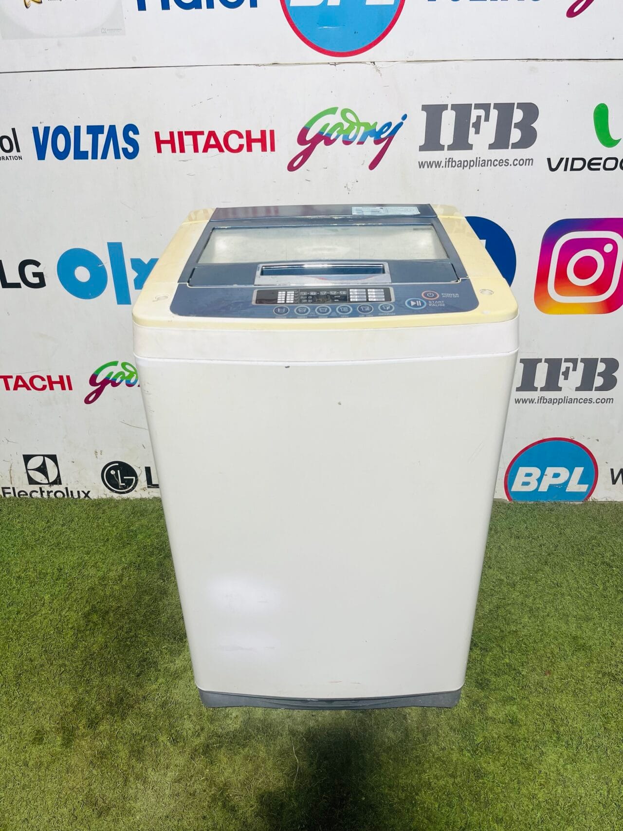 Lg fuzzy logic turbo drum white and blue in colour 6.5 kg fully automatic top load washing machine