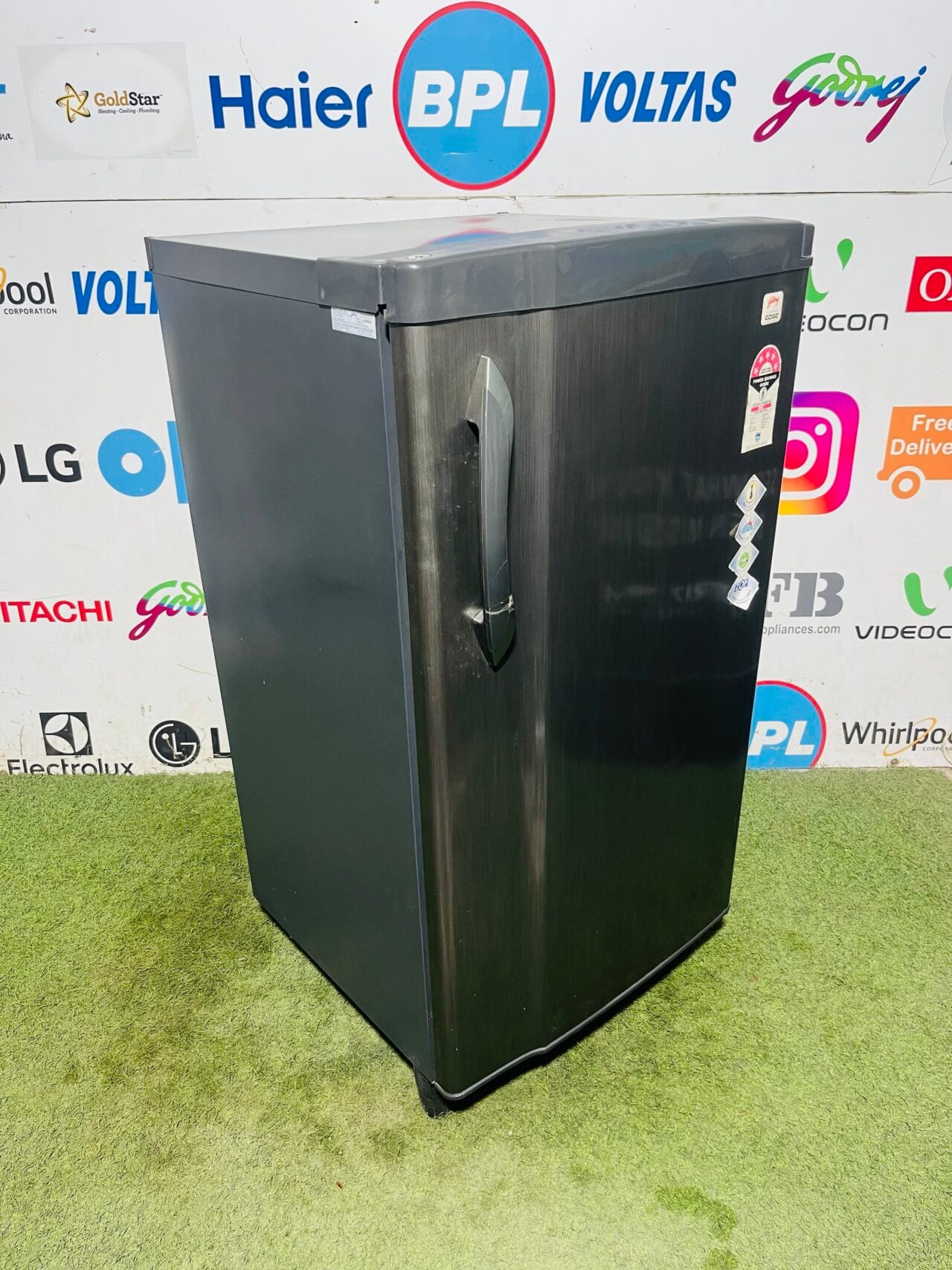 Godrej edge 5 star energy rating inbuilt stabiliser gently used grey in colour 190 ltr single door refrigerator - Image 4
