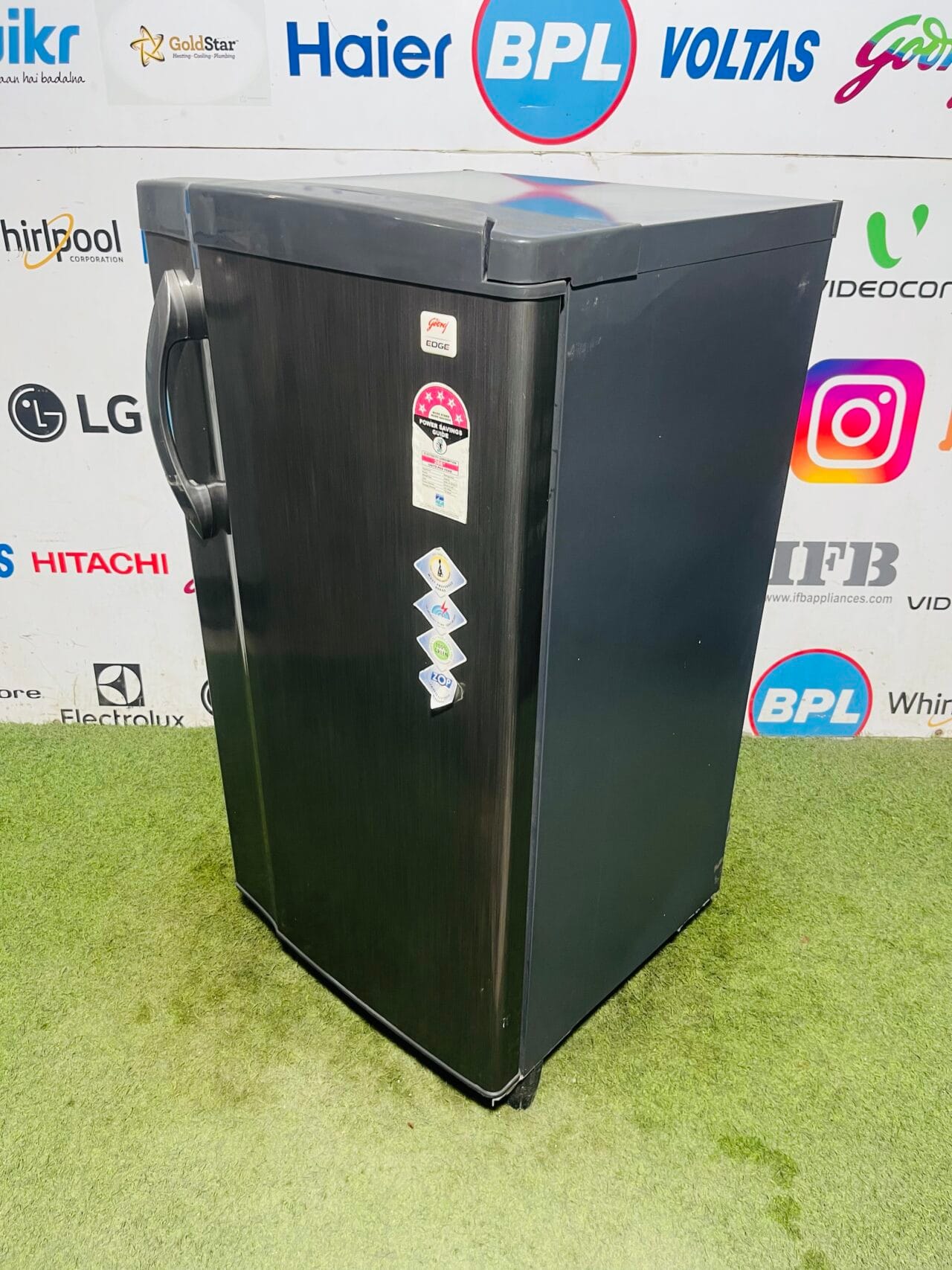 Godrej edge 5 star energy rating inbuilt stabiliser gently used grey in colour 190 ltr single door refrigerator - Image 5