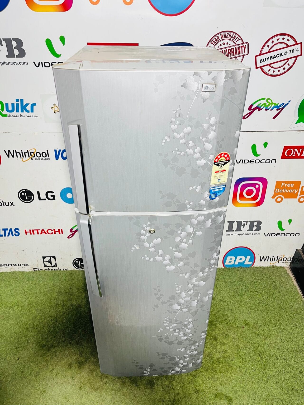 Lg five star energy rating inbuilt stabiliser silver flower model gently used 350 ltr with door key double door refrigerator - Image 2