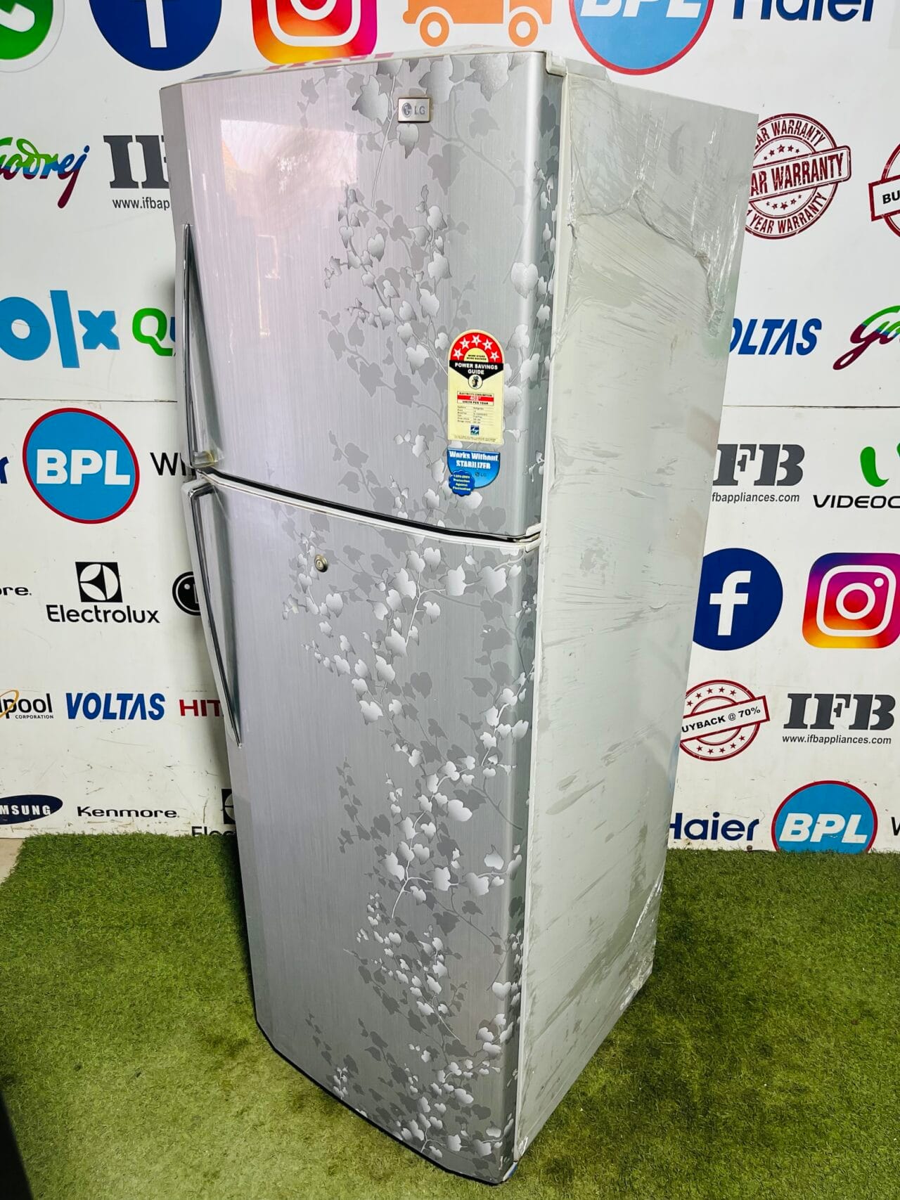 Lg five star energy rating inbuilt stabiliser silver flower model gently used 350 ltr with door key double door refrigerator - Image 4