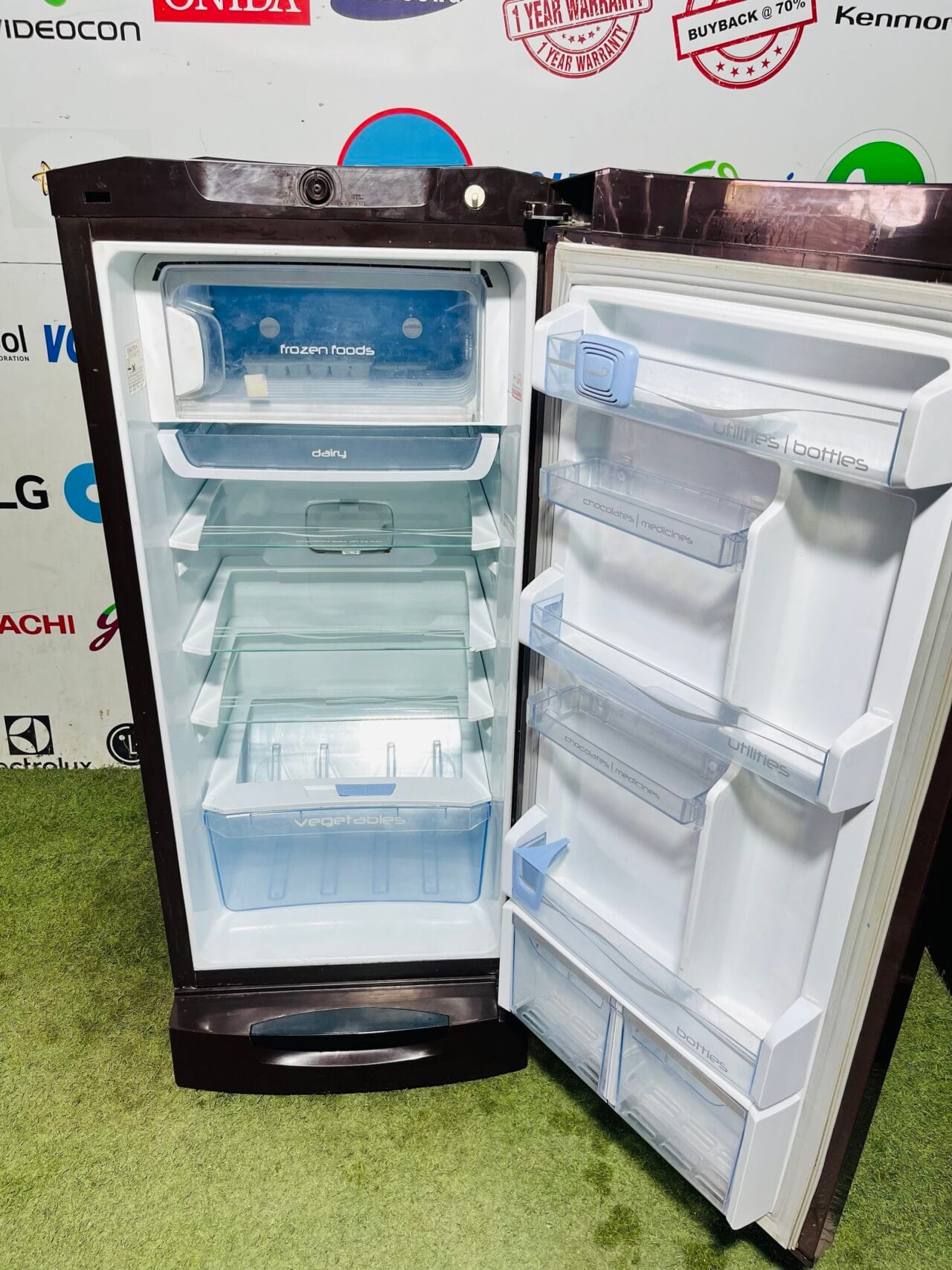 Godrej edge DIGI with frost free mode,turbo chill model and defrost control five star energy rating inbuilt stabiliser gently used with base stand and onion tray 200 ltr flower model single door refrigerator - Image 3