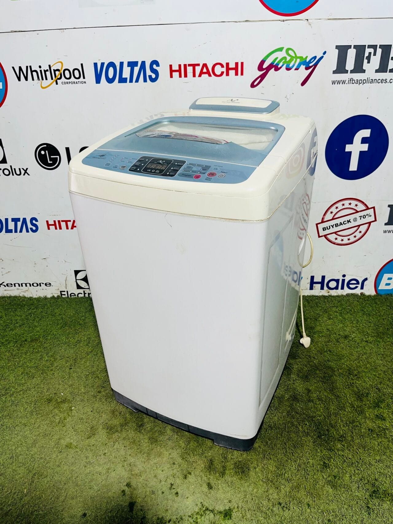 Samsung diamond drum ag+ silver nano technology white and blue in colour 6.2 kg gently used fully automatic top load washing machine - Image 4