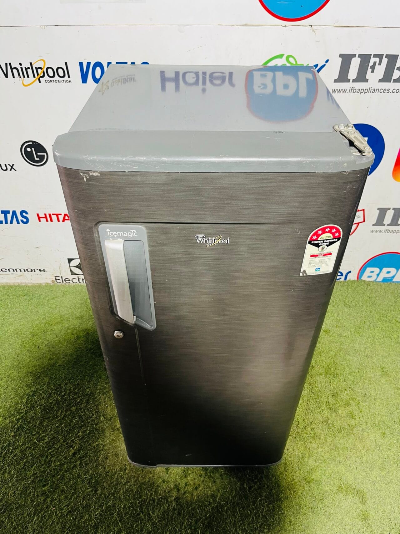 Whirlpool power cool ice magic 5 star energy rating inbuilt stabiliser grey in colour used 190 ltr single door refrigerator - Image 2