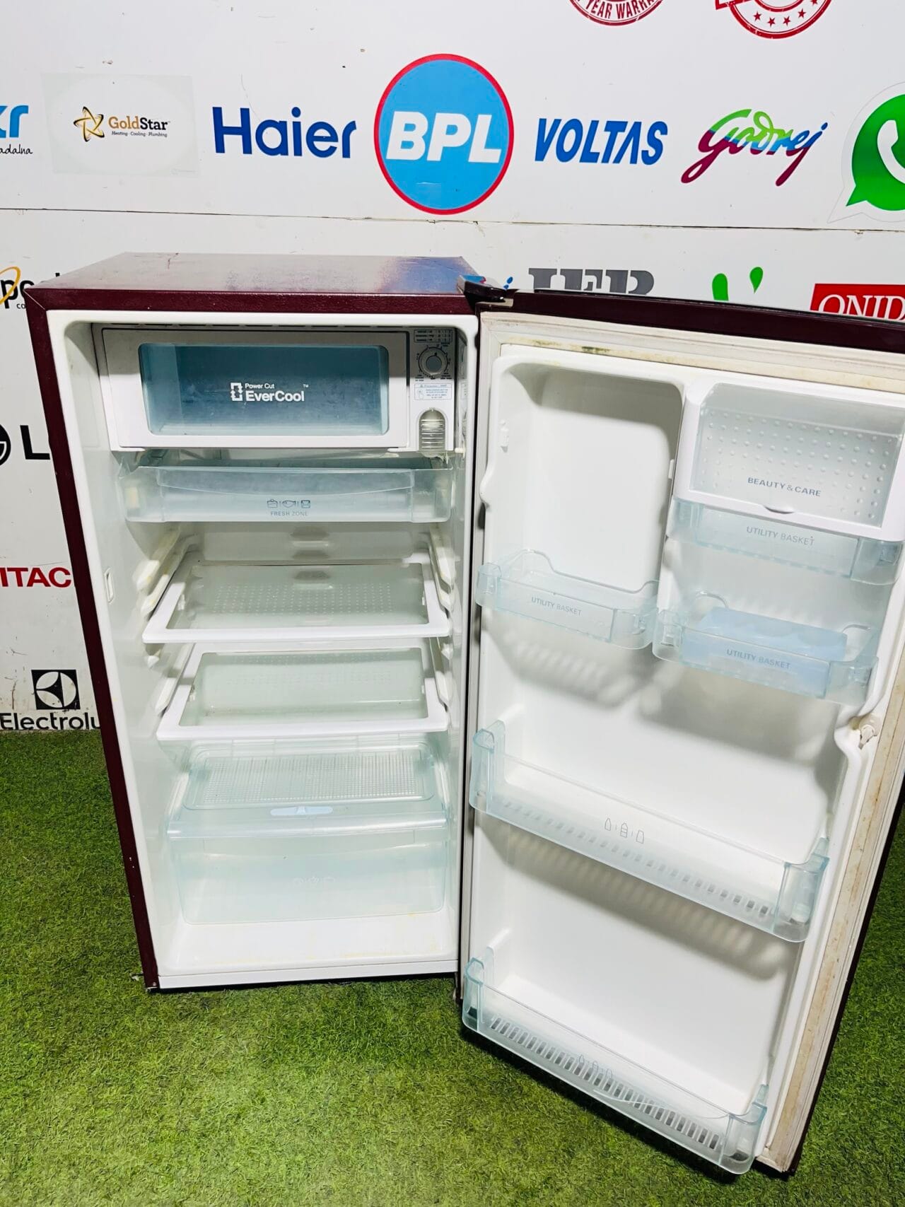 Lg 5 star energy rating inbuilt stabiliser maroon flower model 190 ltr used single door refrigerator - Image 3