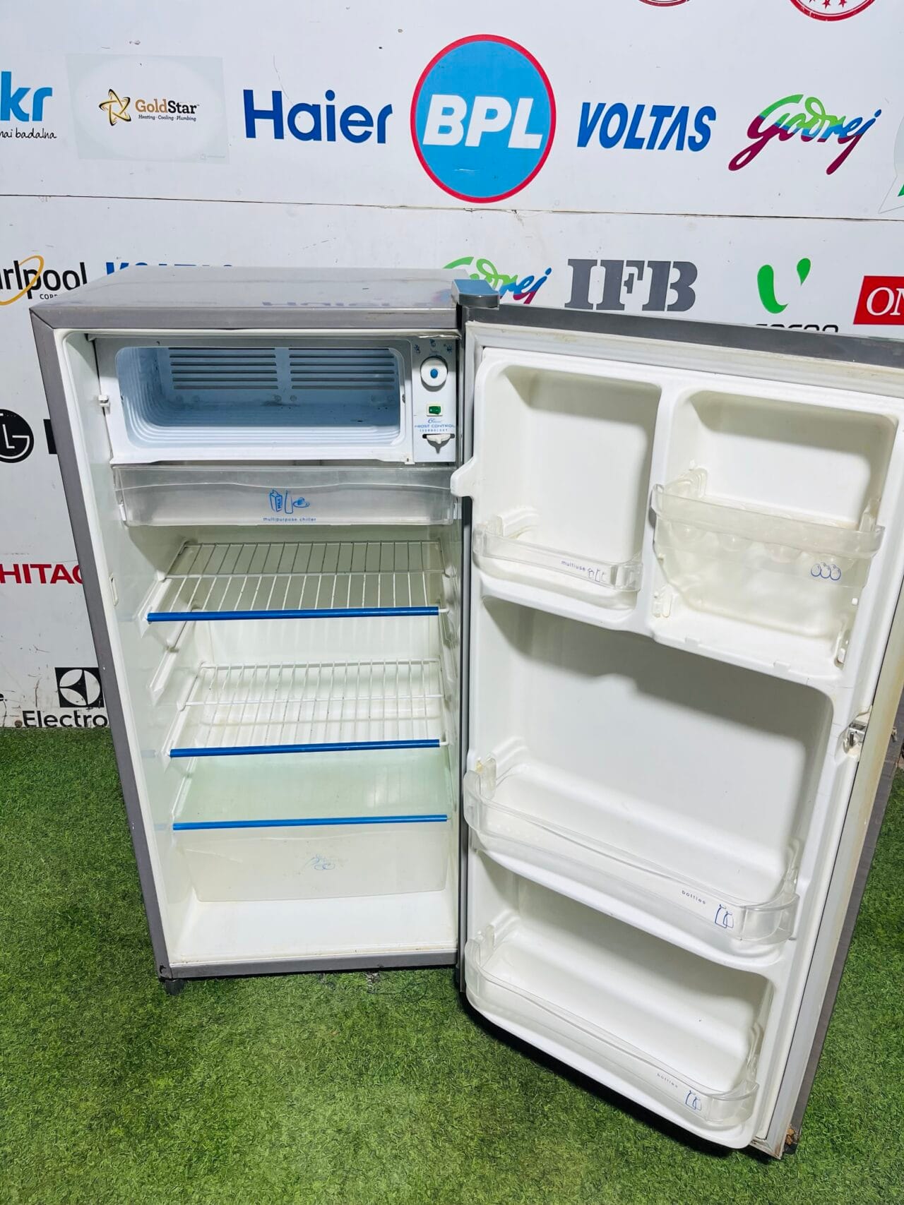 Whirlpool master mind 4 star energy rating inbuilt stabiliser double colour 190 ltr single door refrigerator - Image 3