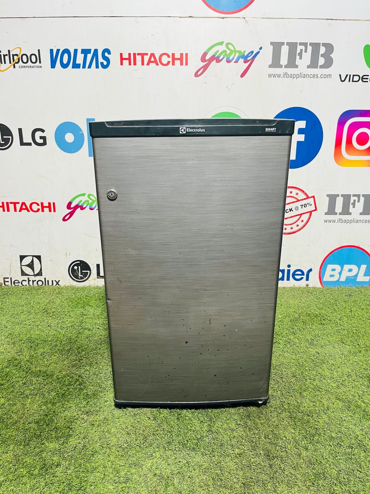Electrolux smart series 3 star rating grey in colour gently used 90 ltr mini single door fridge in banglore