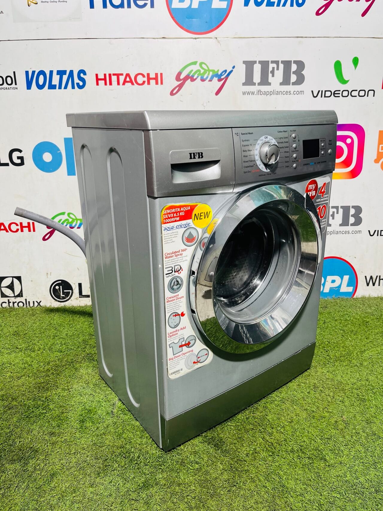 IFB señorita aqua sx 6.5 kg 1000 rpm silver in colour gently used fully automatic front load machine washing machine - Image 5