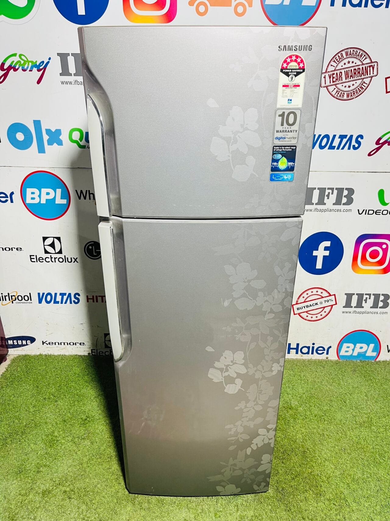 Samsung 5 star energy rating digital inverter 300 ltr gently used flower model double door refrigerator