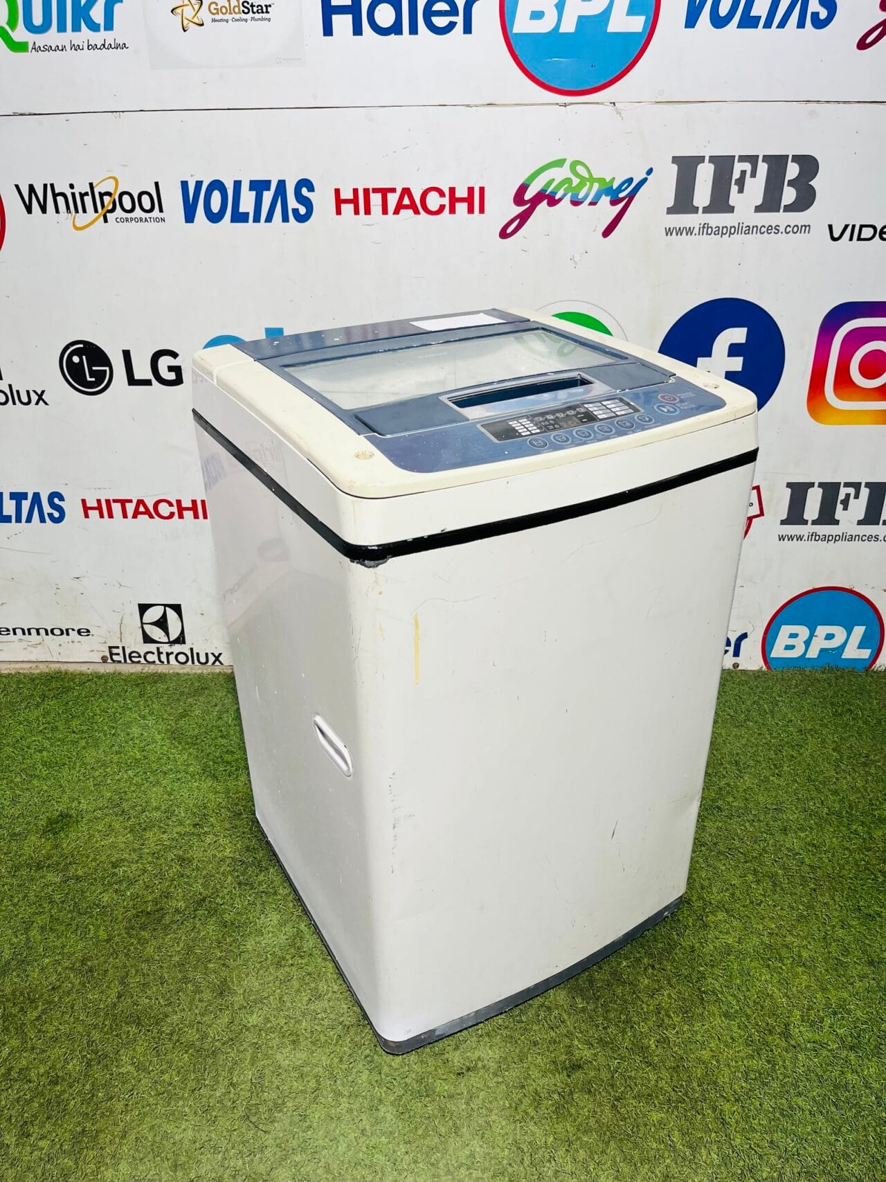 LG turbo Drum 6.2 KG white and blue in colour fully automatic top load washing machine - Image 4