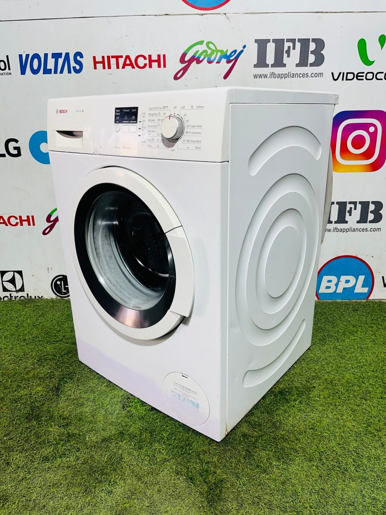 Bosch series 4 white in colour 6.5 kg 1000 rpm fully automatic used front load washing machine - Image 4