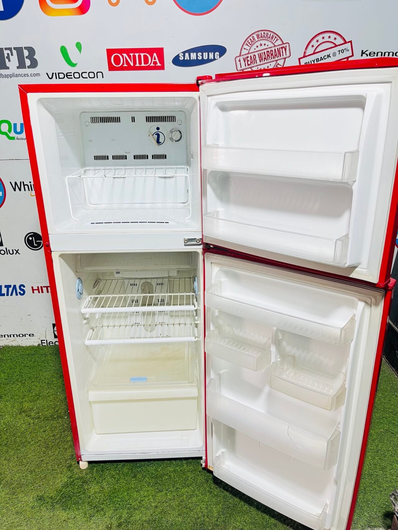 Samsung 4 star energy rating inbuilt stabiliser bright red in colour 240 ltr gently used single door refrigerator - Image 3