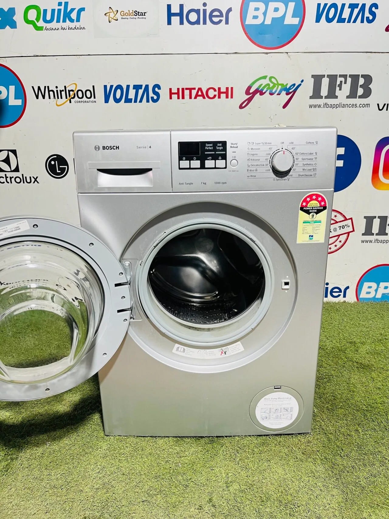 Bosch anti tangle series 4 five star energy rating 7 kg with 1200 rpm silver in colour like new condition fully automatic front load washing machine - Image 3