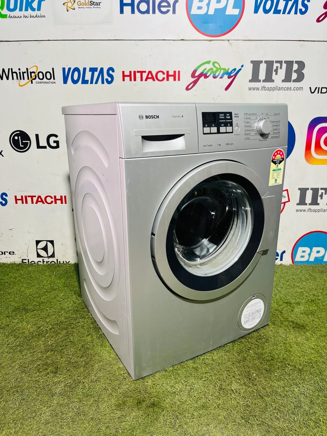 Bosch anti tangle series 4 five star energy rating 7 kg with 1200 rpm silver in colour like new condition fully automatic front load washing machine - Image 5