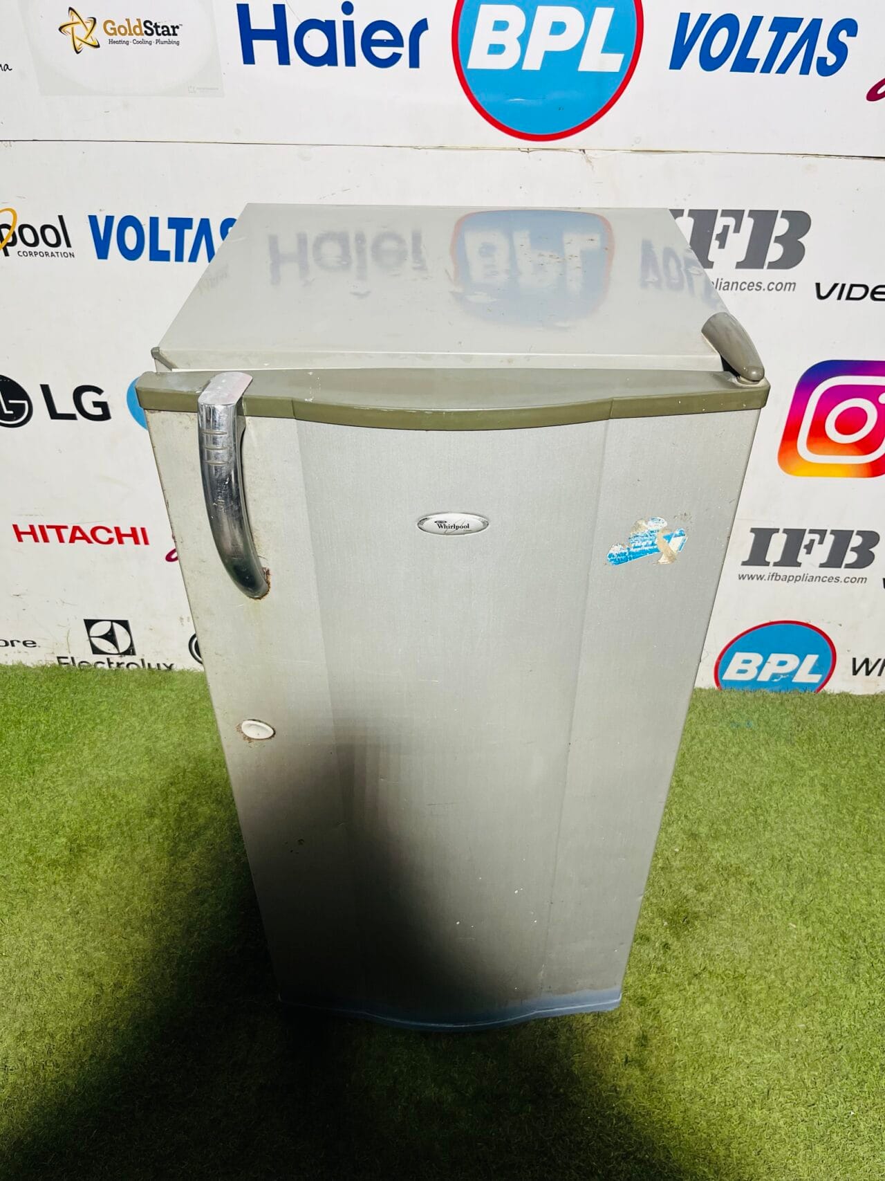 Whirlpool master mind 4 star energy rating silver in colour 190 ltr single door refrigerator - Image 2