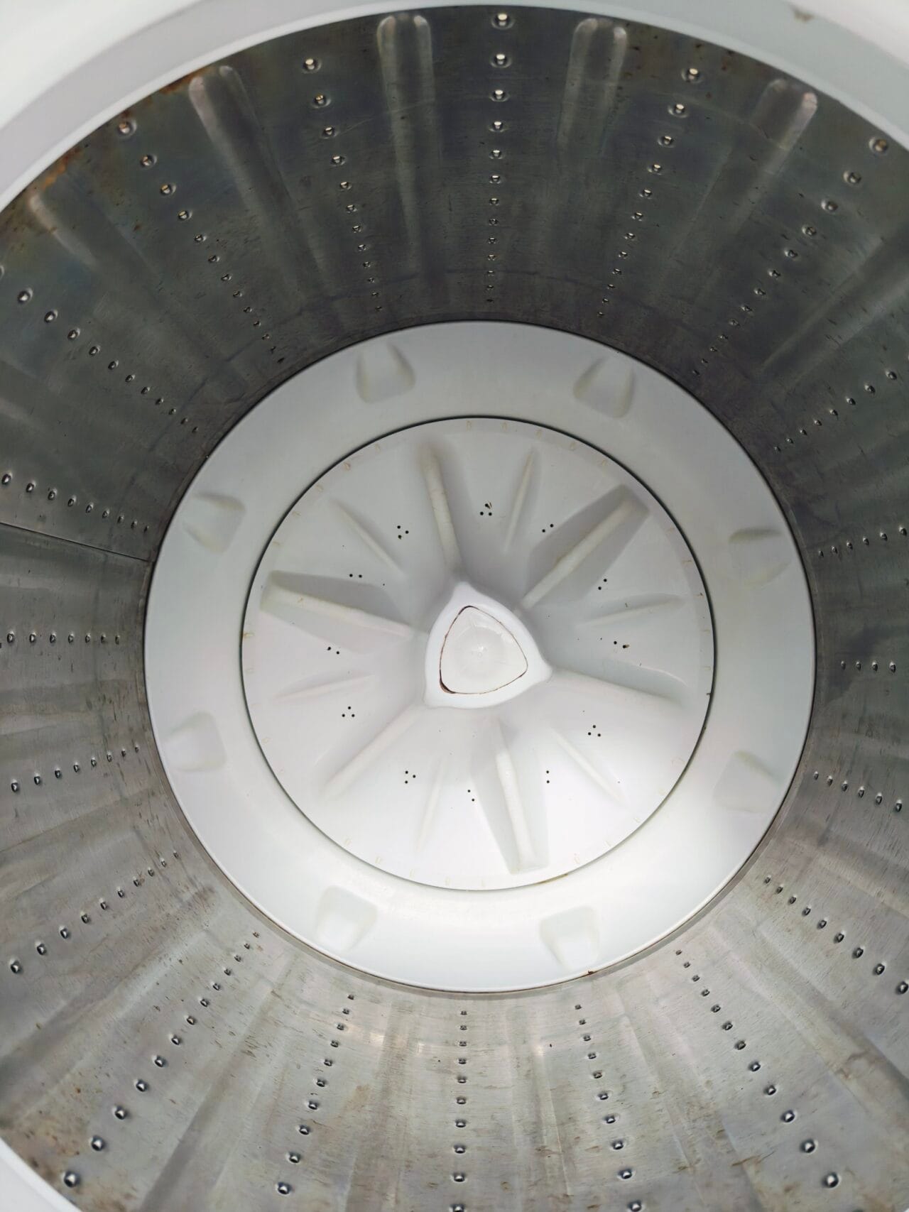whirlpool white magic 123 with auto restart 6.5kg fully automatic top load washing machine - Image 3