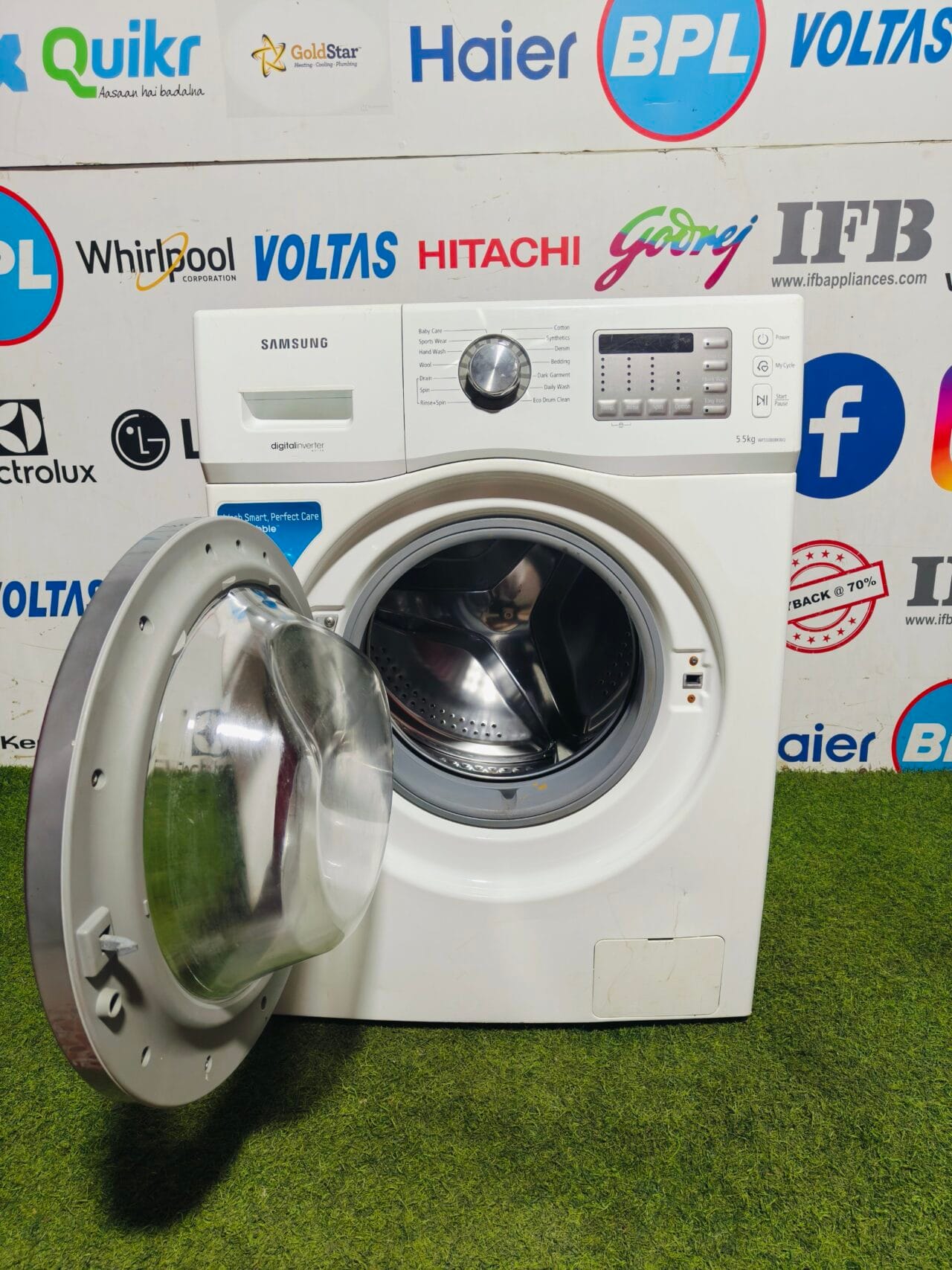 Samsung digital inverter eco bubble white in colour 5.5kg fully automatic gently used front load washing machine - Image 3
