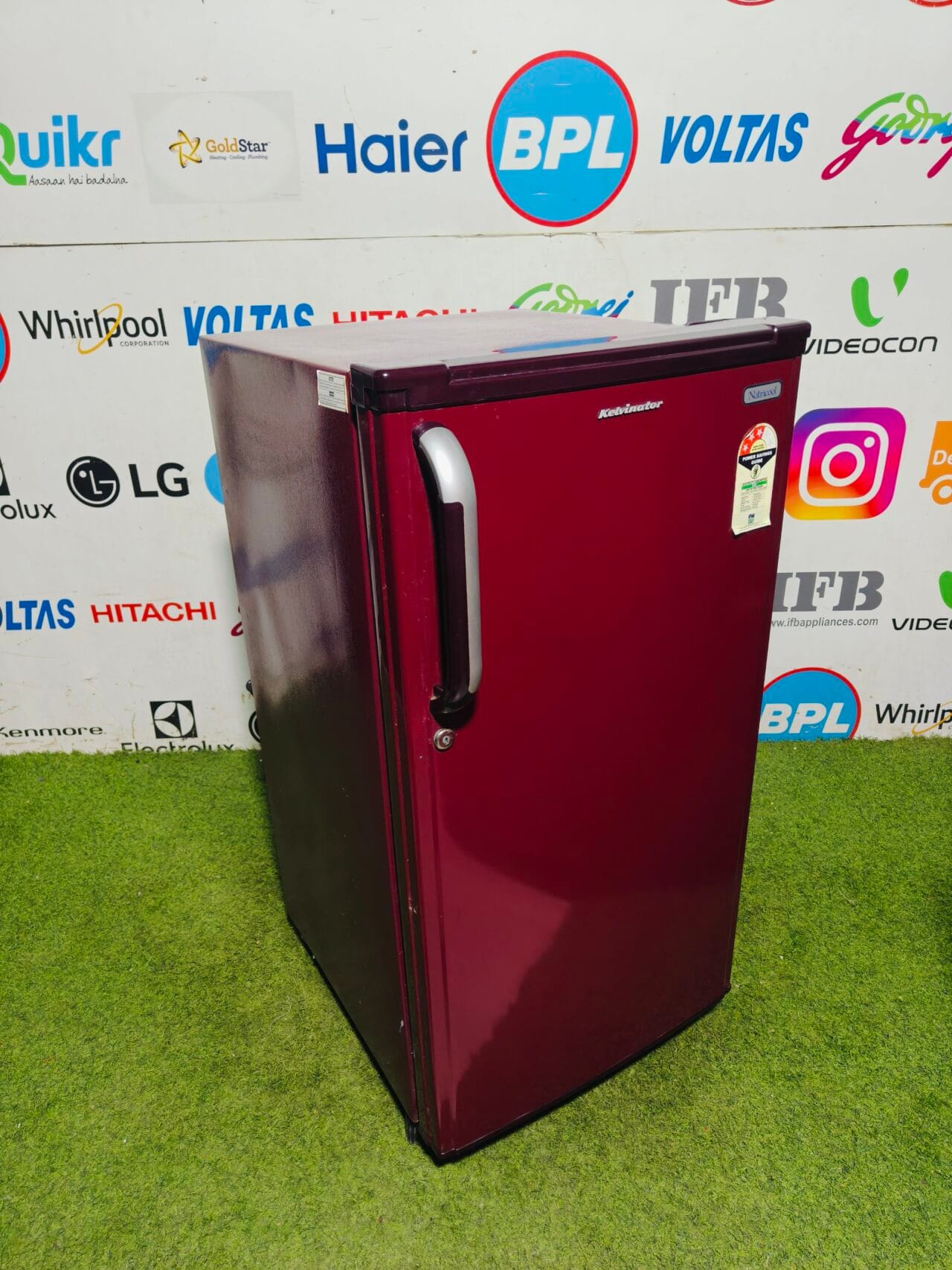 kelvinator nutri cool maroon in colour gently used 180 l single door refrigerator - Image 4