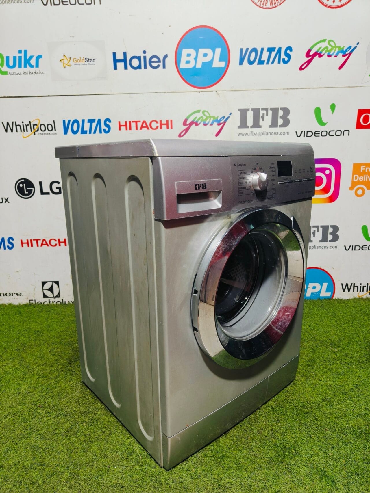 IFB Elite SX 7 kg with 1200 RPM silver in colour gently used fully automatic front load washing machine in Bangalore - Image 4