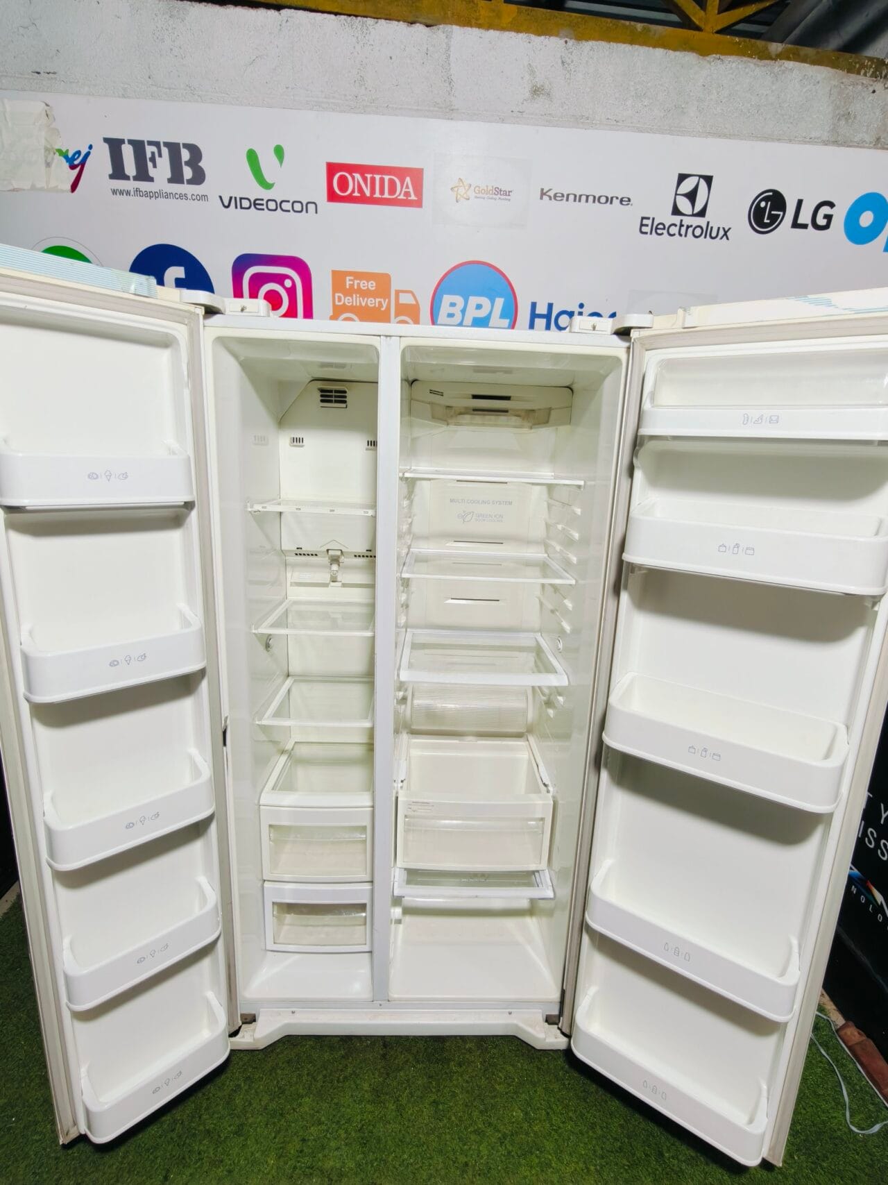 LG linear inverter white and pink flower model with inbuilt inverter and stabiliser 600 big side by side two door refrigerator - Image 5