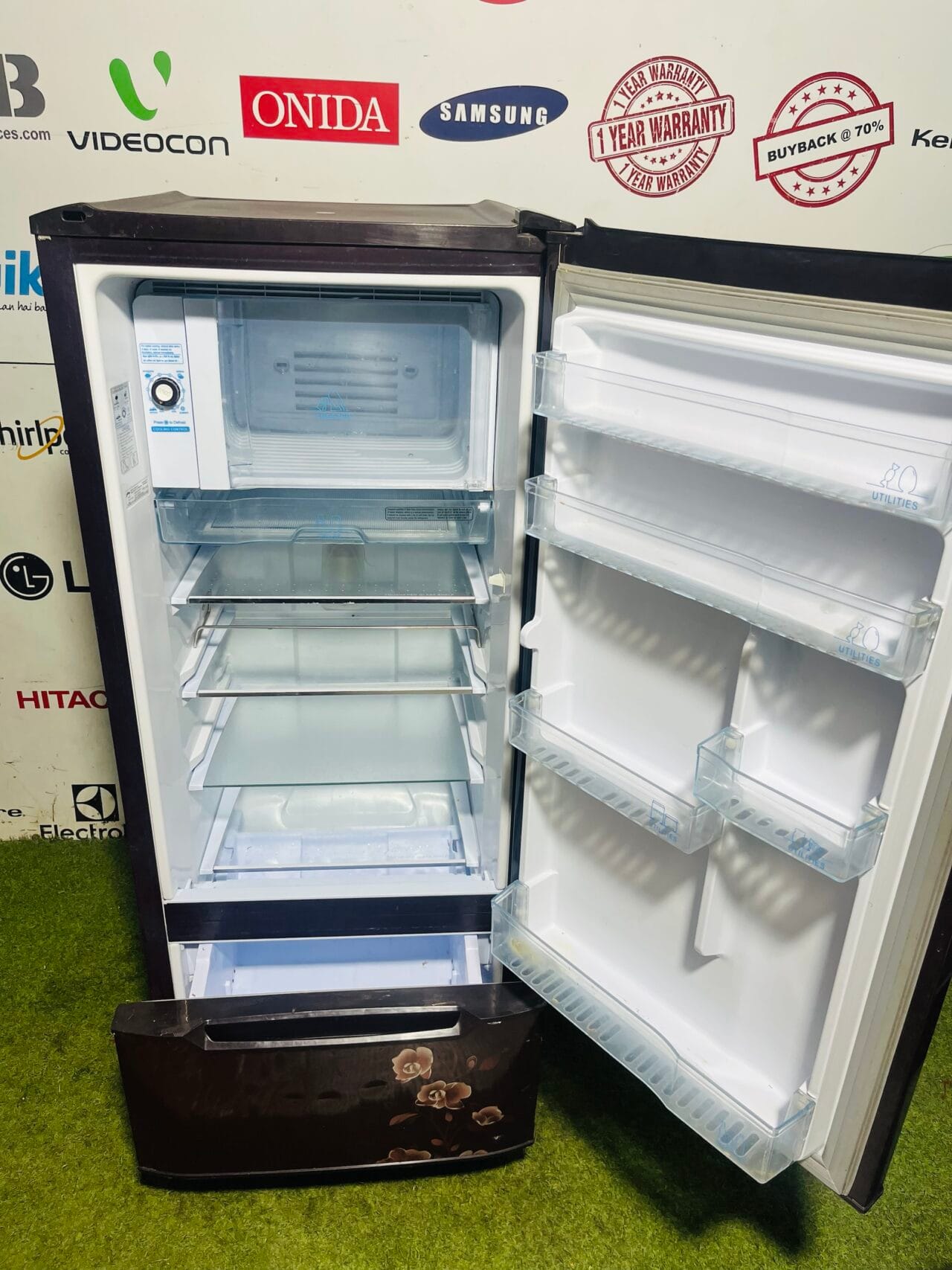 Godrej edge duo 4 star energy rating inbuilt stabiliser with separate vegetable compartment and onion tray 210 ltr gently used flower model two door refrigerator - Image 3