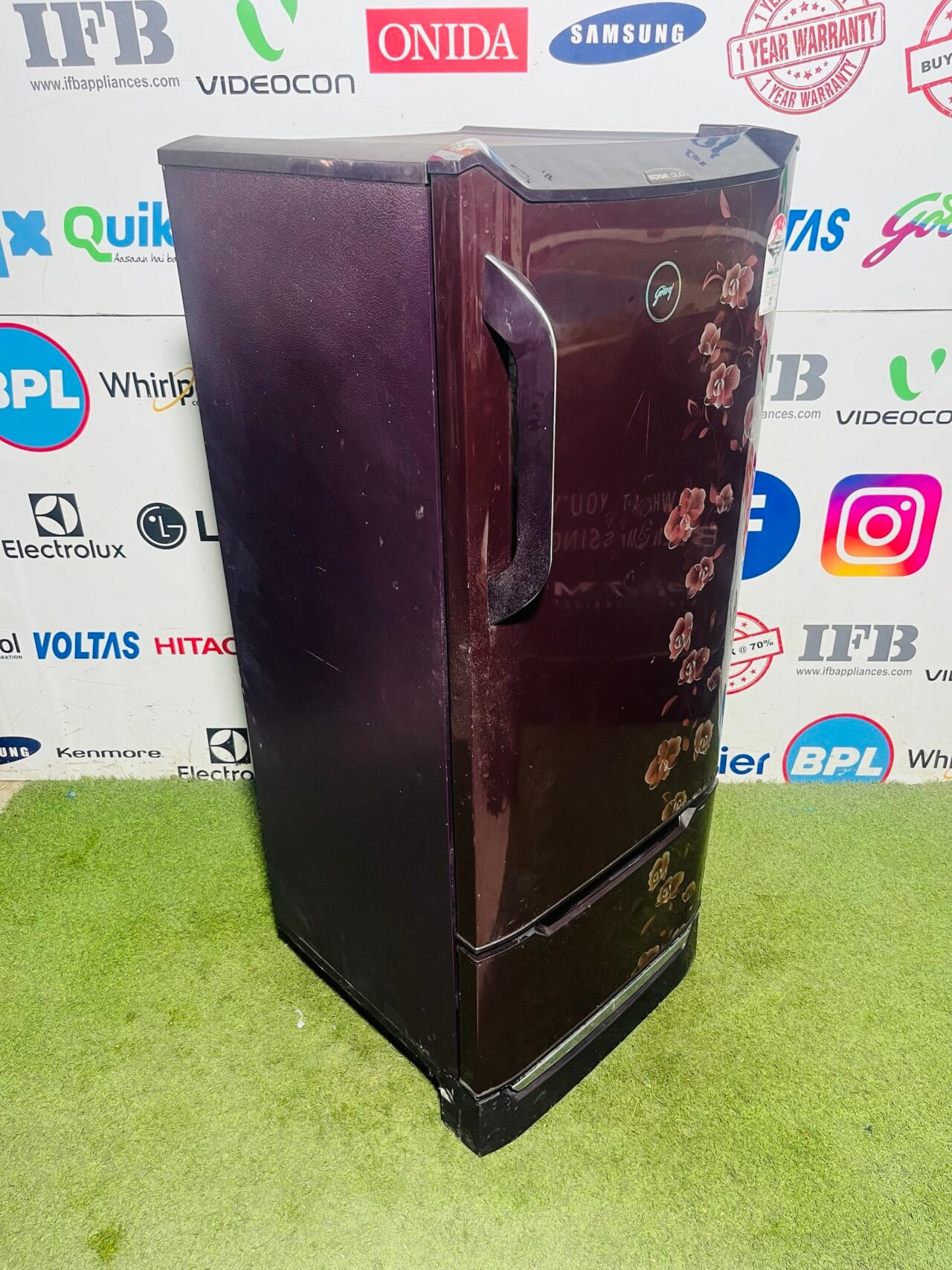 Godrej edge duo 4 star energy rating inbuilt stabiliser with separate vegetable compartment and onion tray 210 ltr gently used flower model two door refrigerator - Image 4