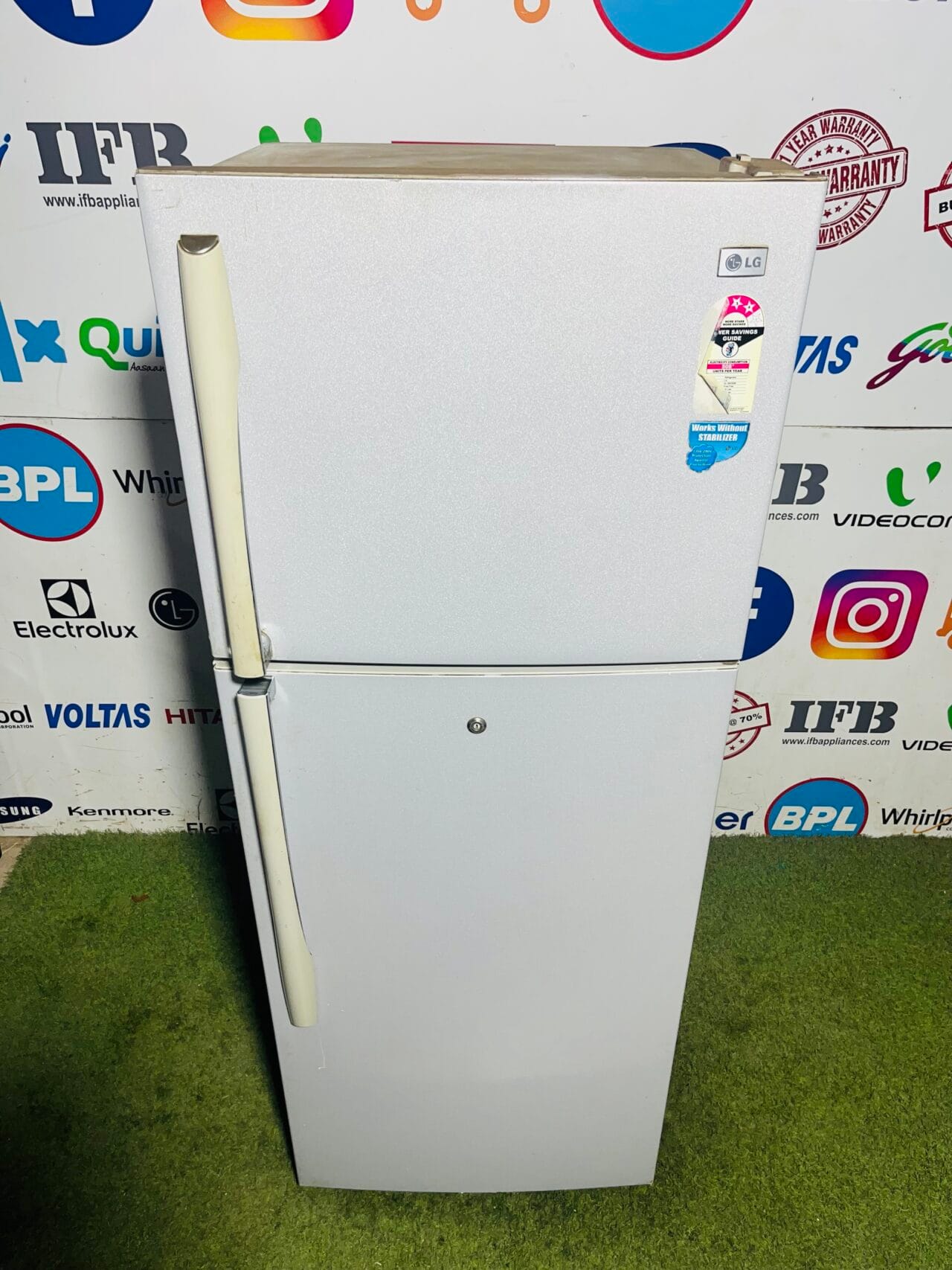 LG 4 star energy rating in build stabiliser white in colour 350 L gently use double door refrigerator - Image 2