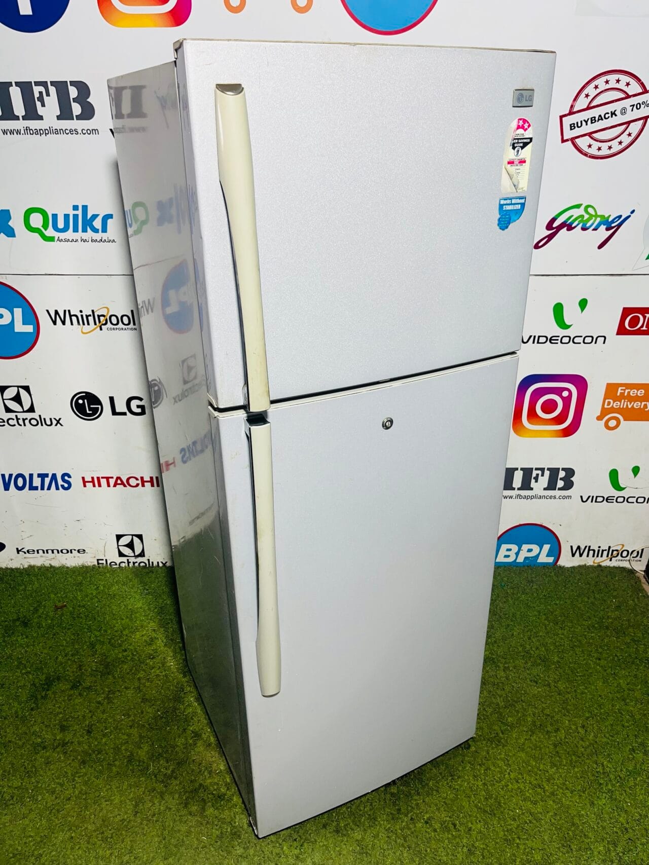 LG 4 star energy rating in build stabiliser white in colour 350 L gently use double door refrigerator - Image 4