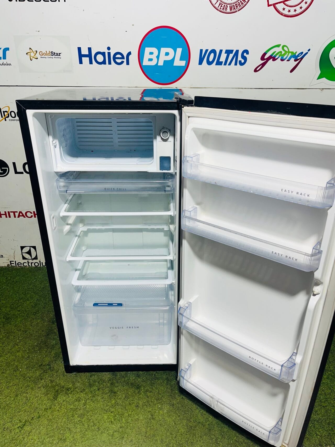 Whirlpool fusion 5 star energy rating inbuilt stabiliser black flower model 190 ltr  gently used single door refrigerator - Image 3