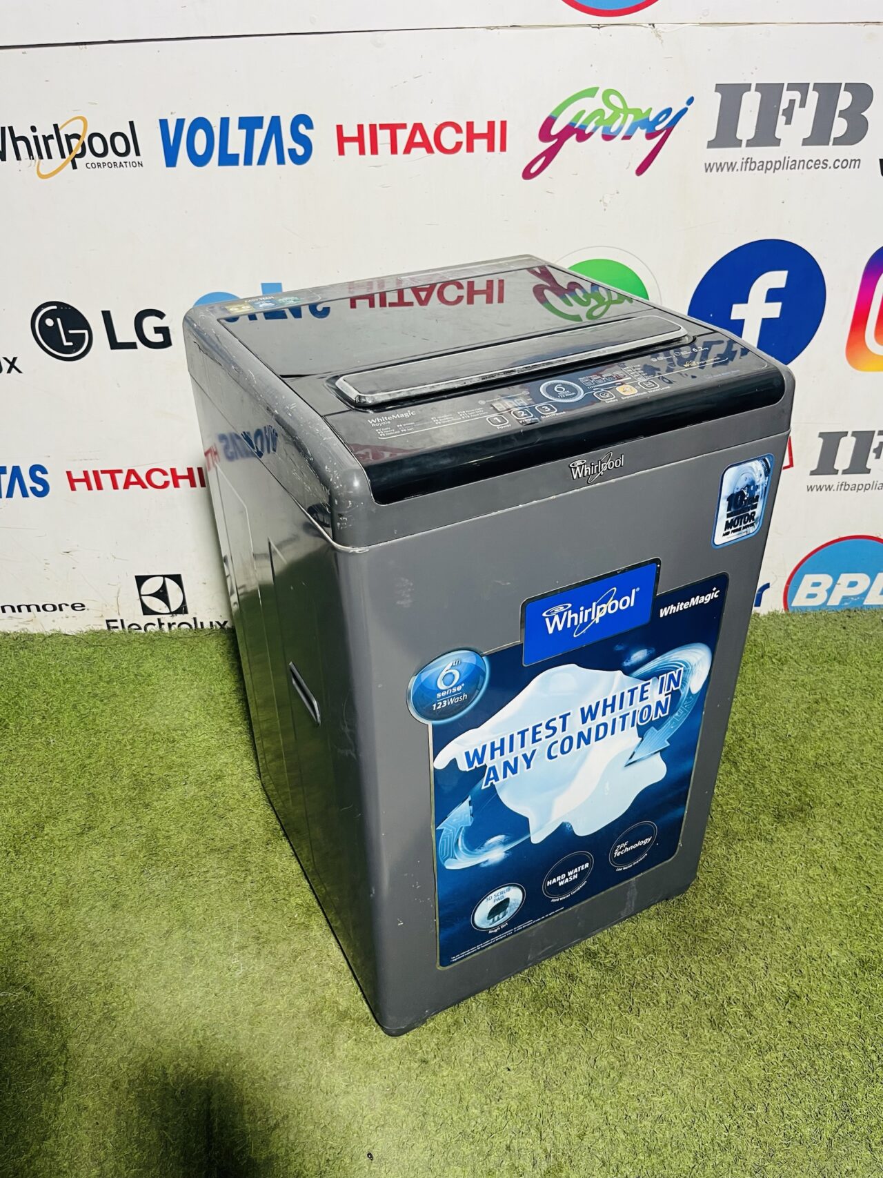 Whirlpool 6th sense white magic royale with auto tub clean and auto restart 6.2 kg fully automatic top load used washing
Machine - Image 5