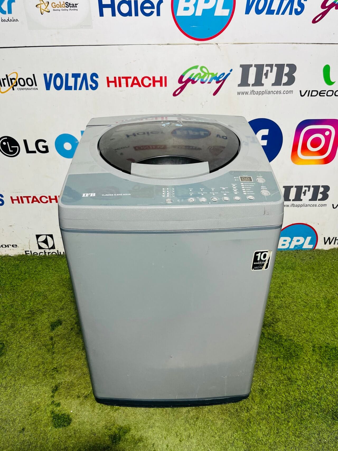 IFB aqua grey in colour 6.5 kg gently used fully automatic top load washing machine