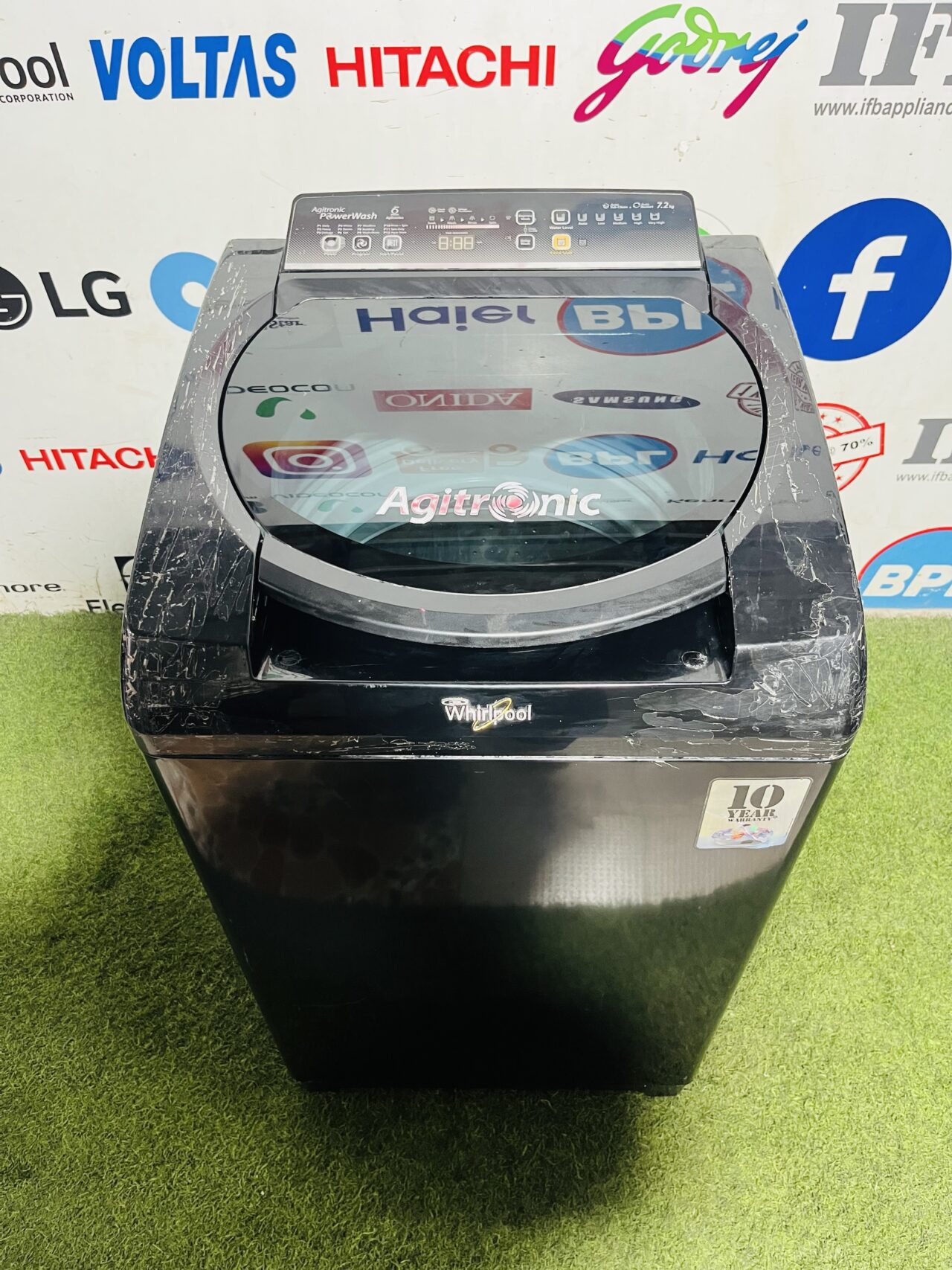 Whirlpool agitronic power wash with auto restart and auto tub clean 7.2 kg black in colour fully automatic top load washing machine - Image 2