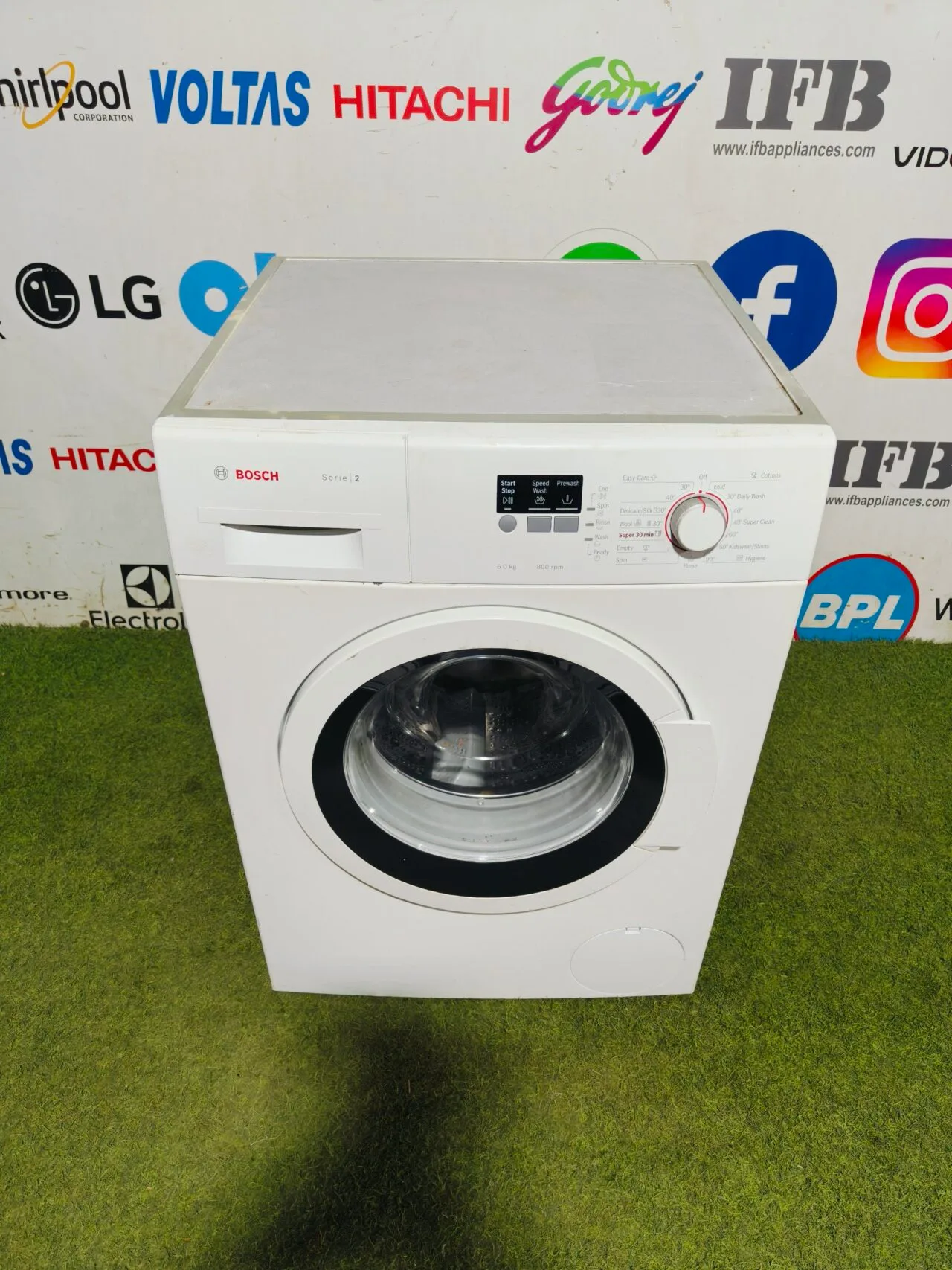 Bosch series 2 white in colour 6 kg 800 rpm gently used fully automatic front load washing machine - Image 2