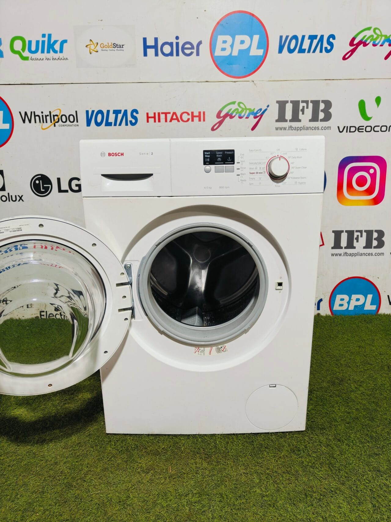 Bosch series 2 white in colour 6 kg 800 rpm gently used fully automatic front load washing machine - Image 3