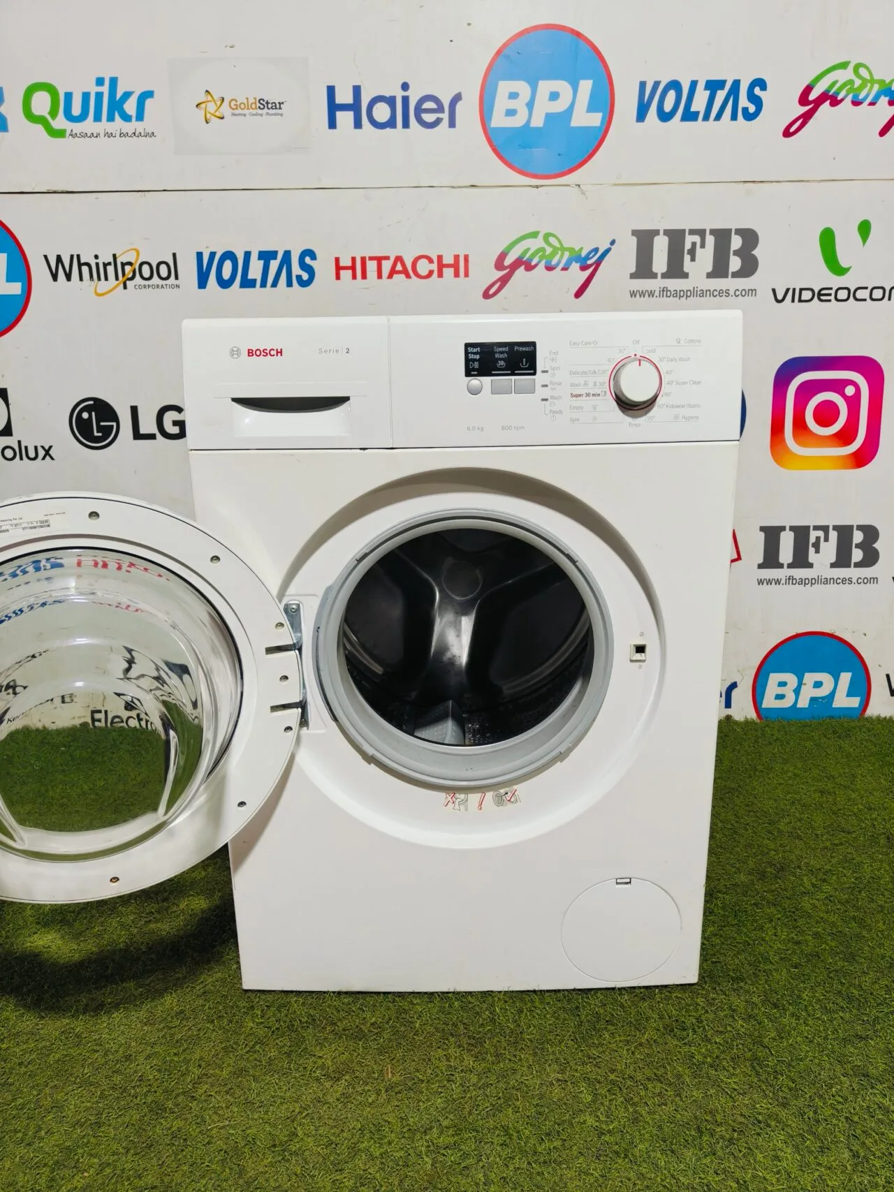 Bosch series 2 white in colour 6 kg 800 rpm gently used fully automatic front load washing machine - Image 3