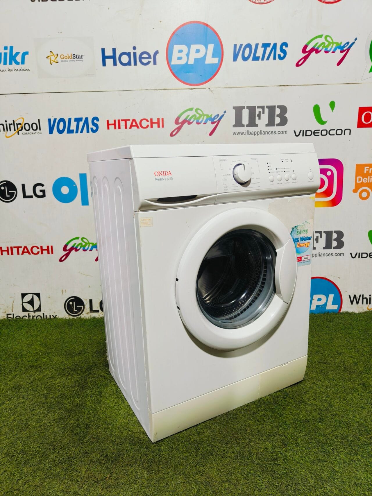 onida hydro plus 55 white in colour fully automatic front load washing machine - Image 5