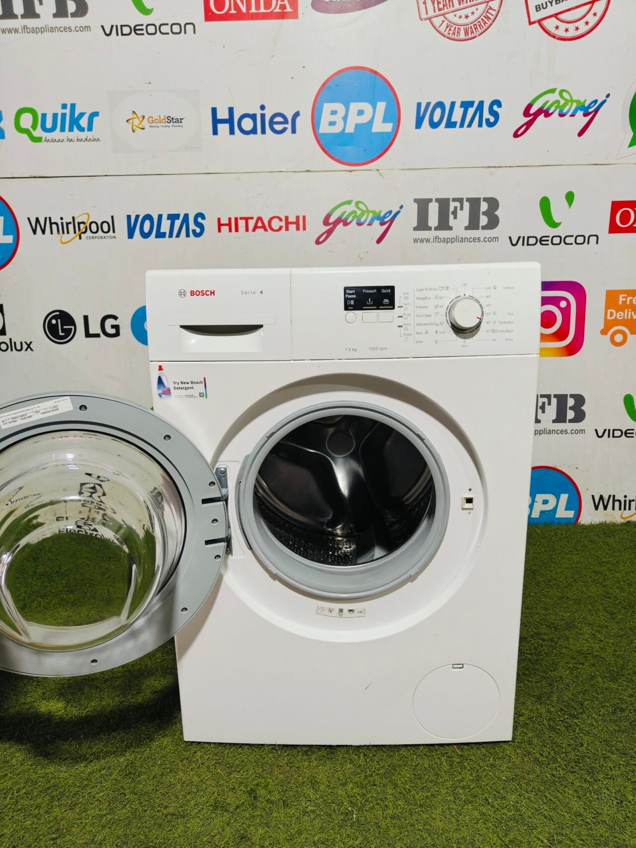 Bosch series 4 / 1000 RPM 7 kg gently used fully automatic front load washing machine - Image 3