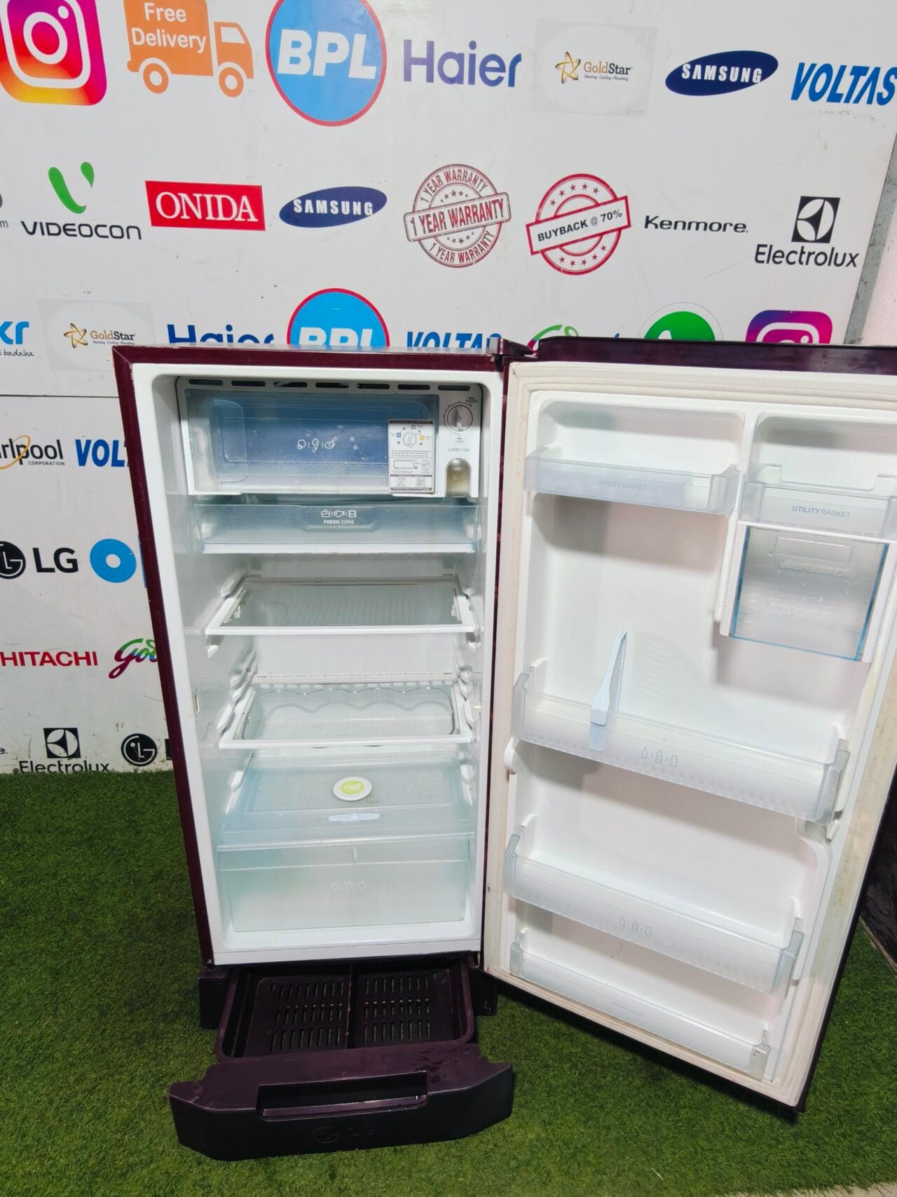 LG 5 star energy rating inbuilt stabiliser 200 ltr with base stand and onion tray Gently used flower model single door refrigerator - Image 4