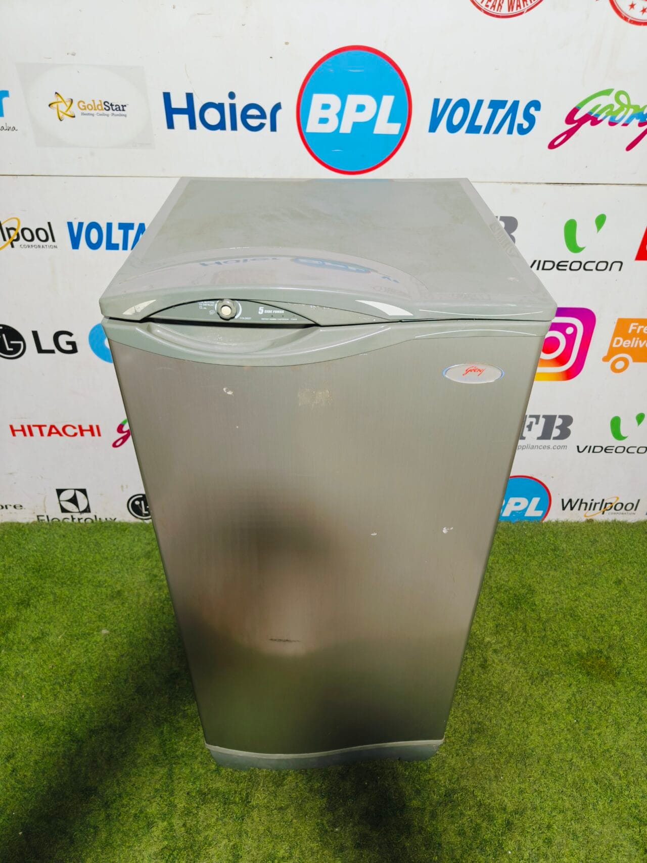 Godrej pentacool grey in colour 190 ltr single door refrigerator - Image 2