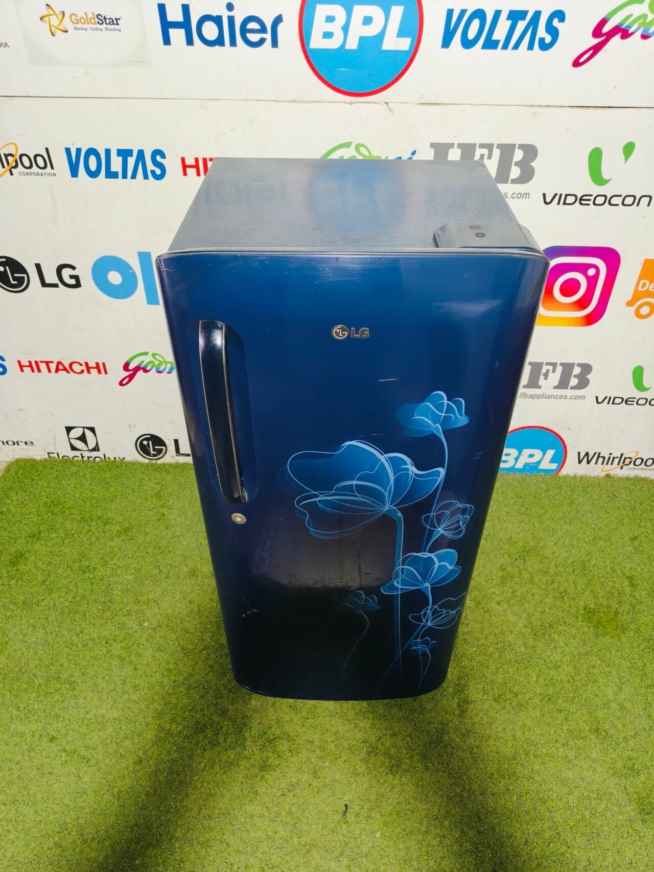 LG 4 star energy rating inbuilt stabiliser blue flower model 190 ltr single door refrigerator - Image 2