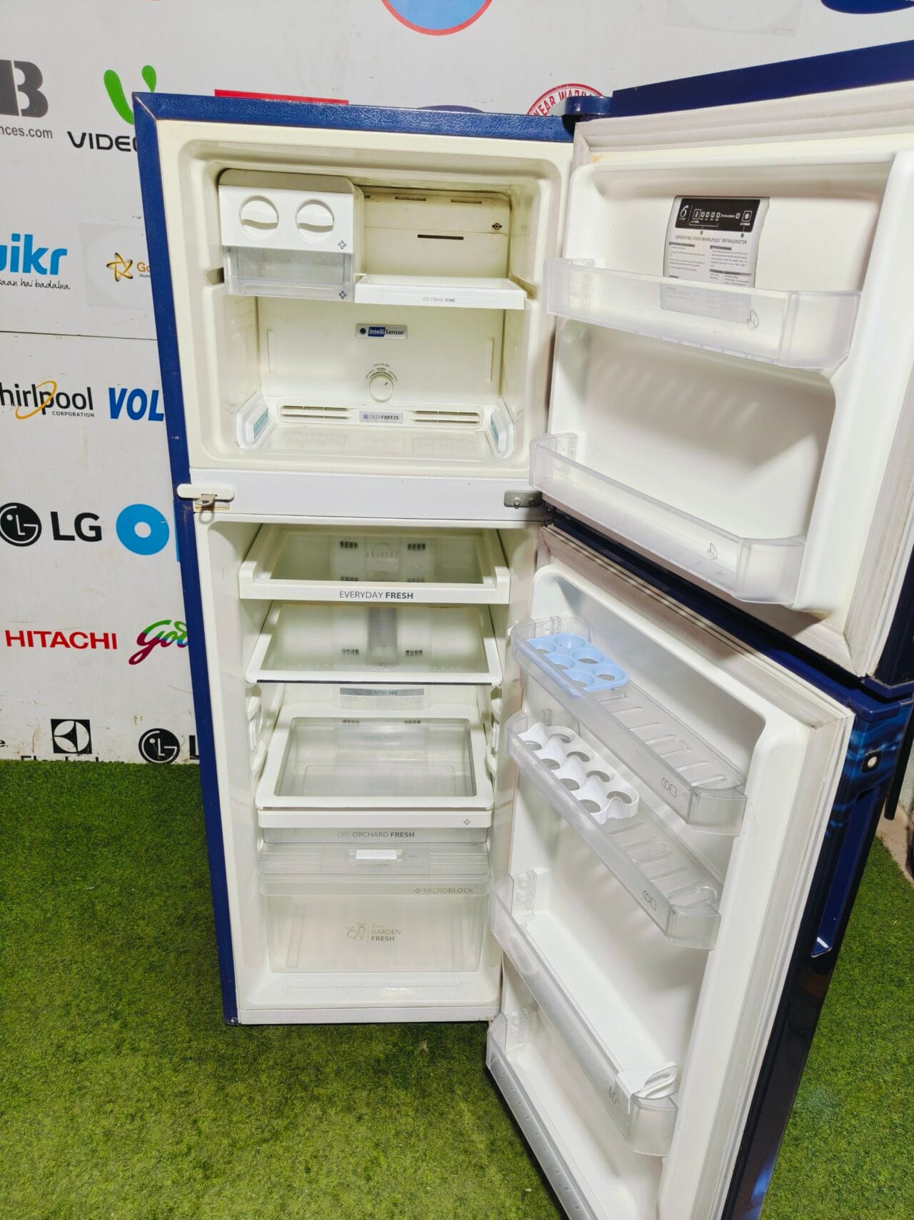whirlpool 6th sense intellifresh inverter technology 4 star energy rating inbuilt stabiliser blue flower model gently used 240 ltr double door refrigerator - Image 3