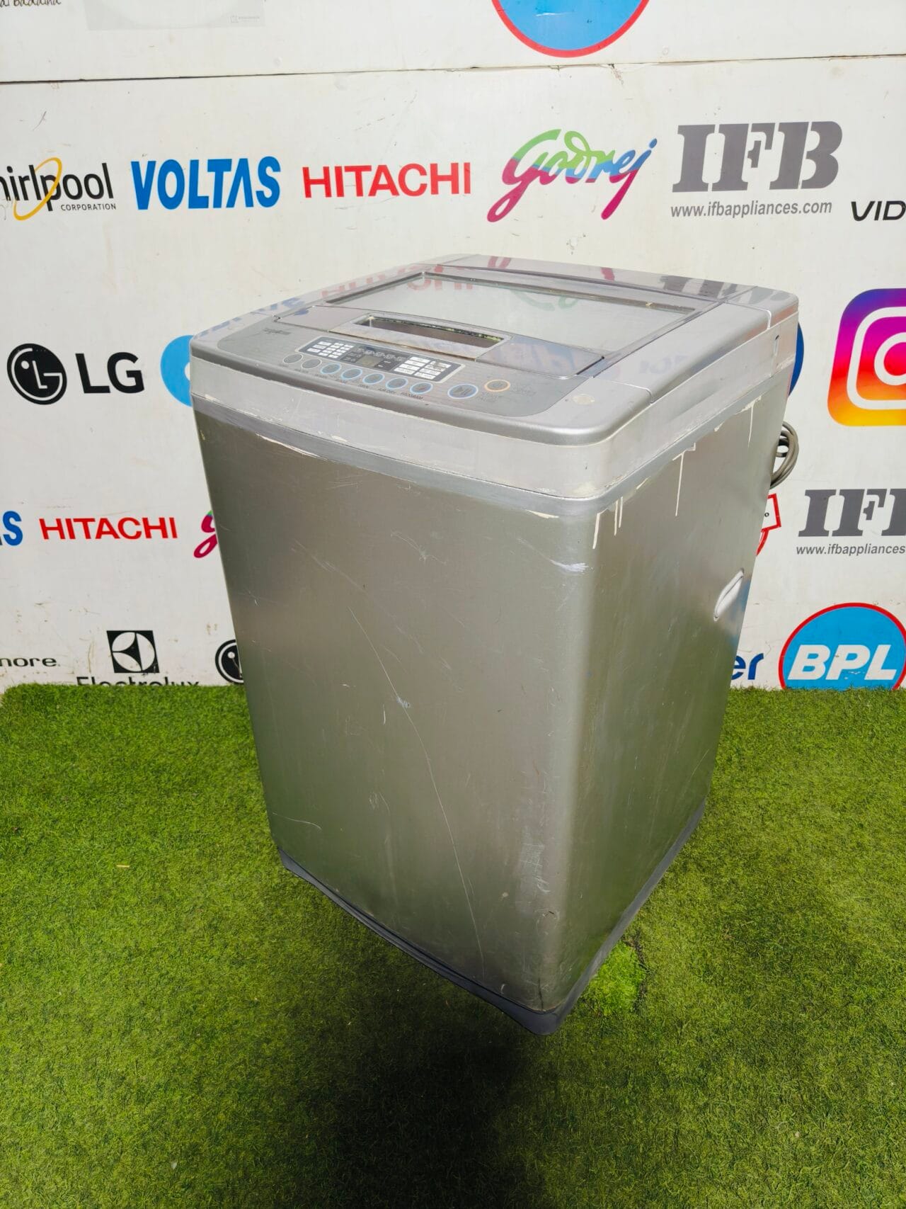 LG intello wash turbo drum 6.5 kg silver in colour fully automatic top load washing machine - Image 5