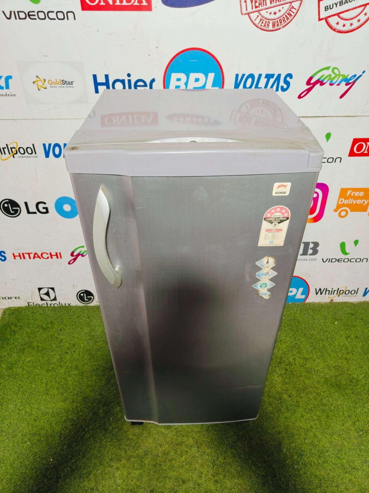 Godrej edge five star energy rating inbuilt stabiliser silver in colour 200 lte used single door refrigerator - Image 2