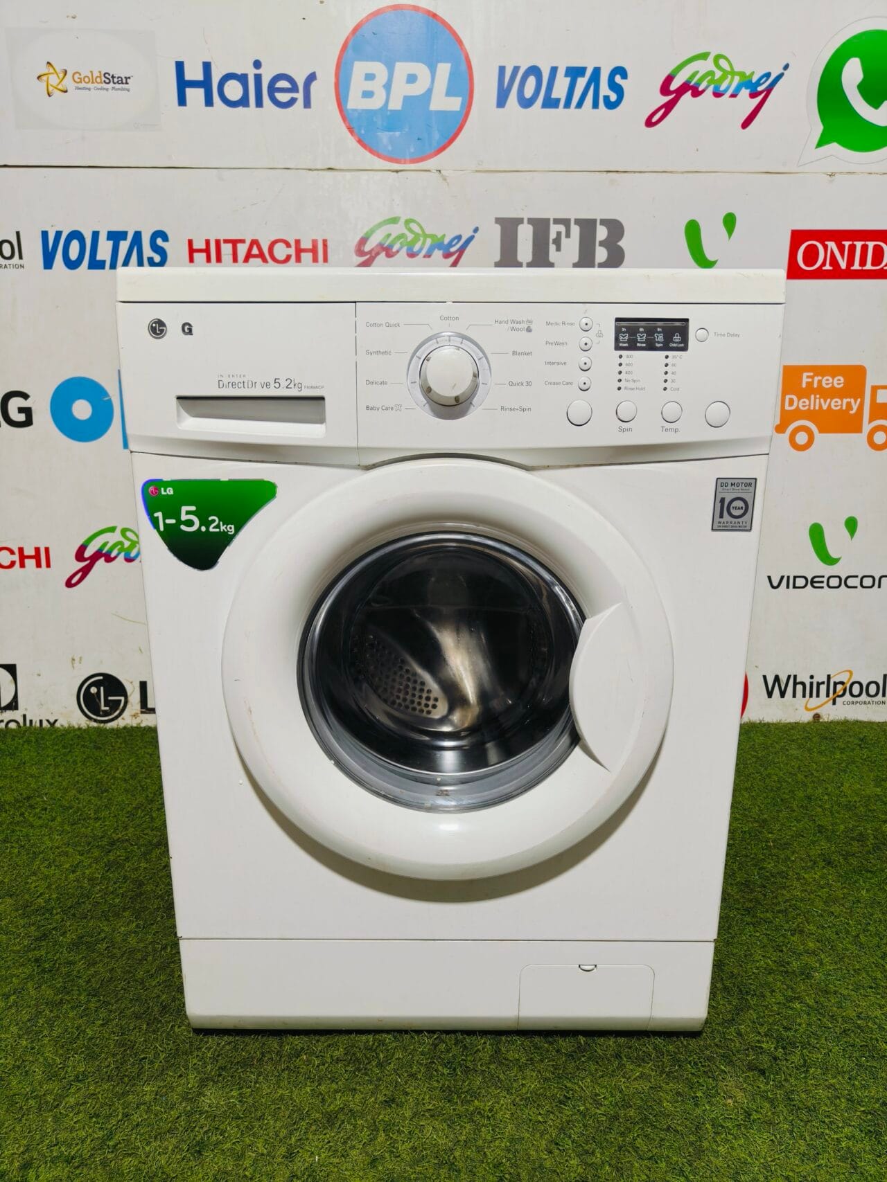 LG Direct drive digital inverter 5.2 kg gently used like new condition fully automatic front load washing machine